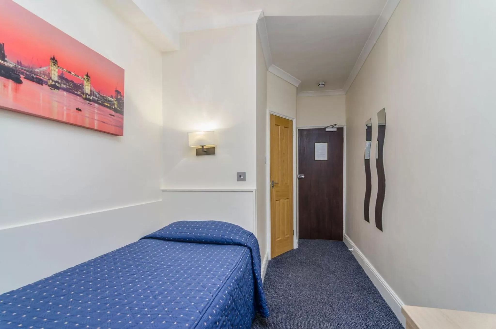 Bed in Aaraya London