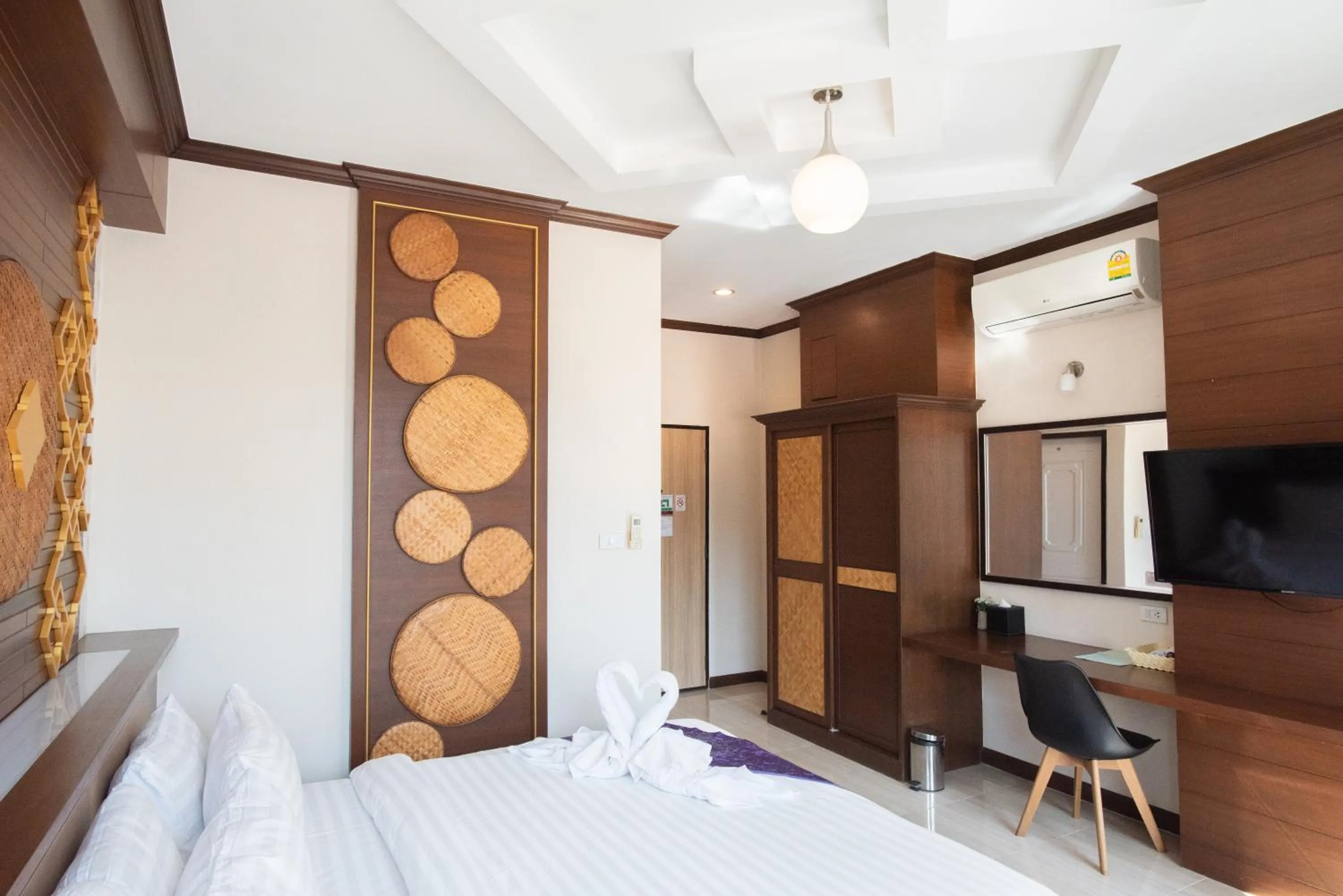 hair dresser, Bed in The Proud Hotel