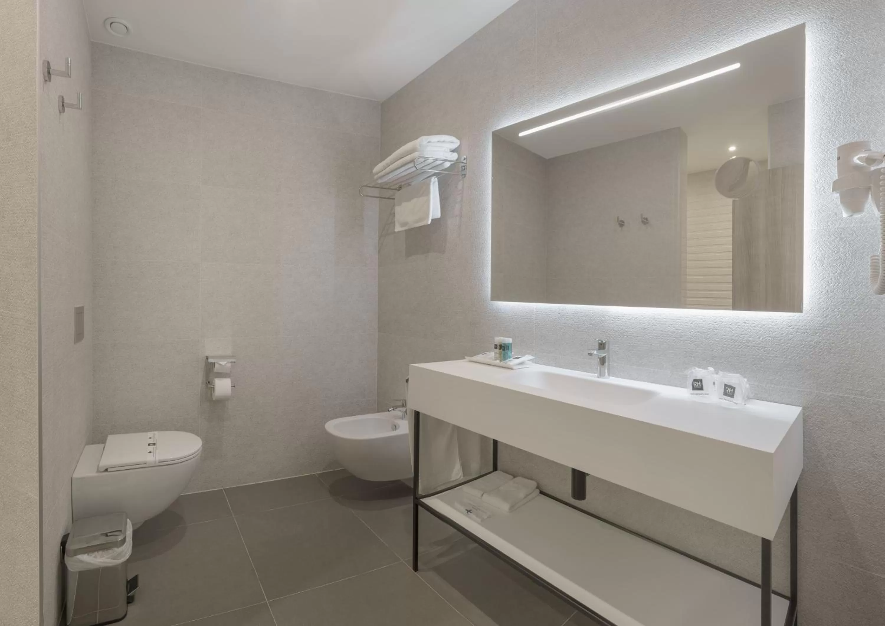 Bathroom in RH Bayren Hotel & Spa 4* Sup