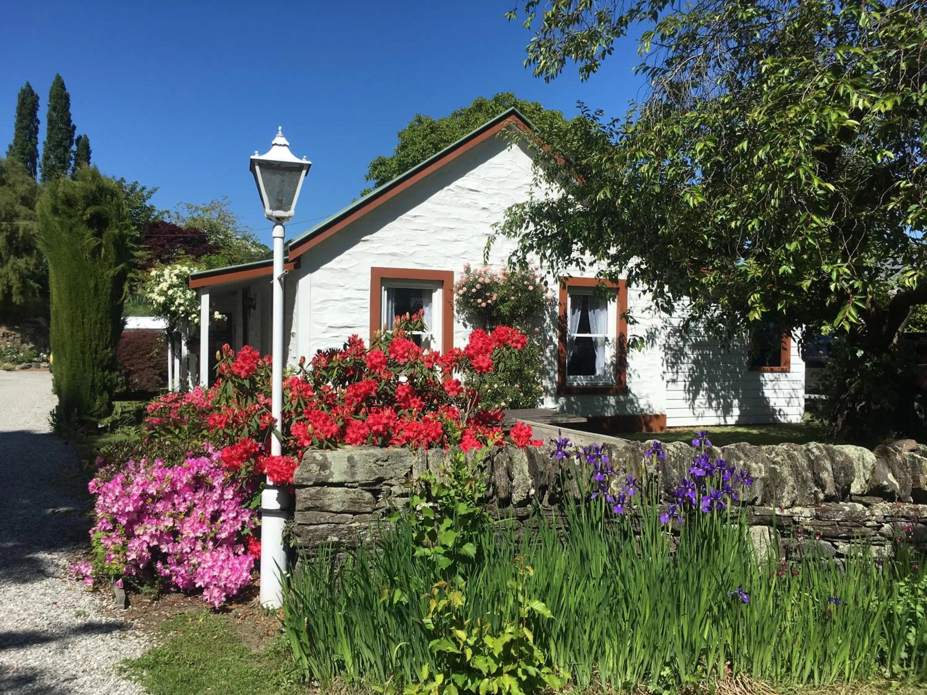 Settlers Cottage Motel