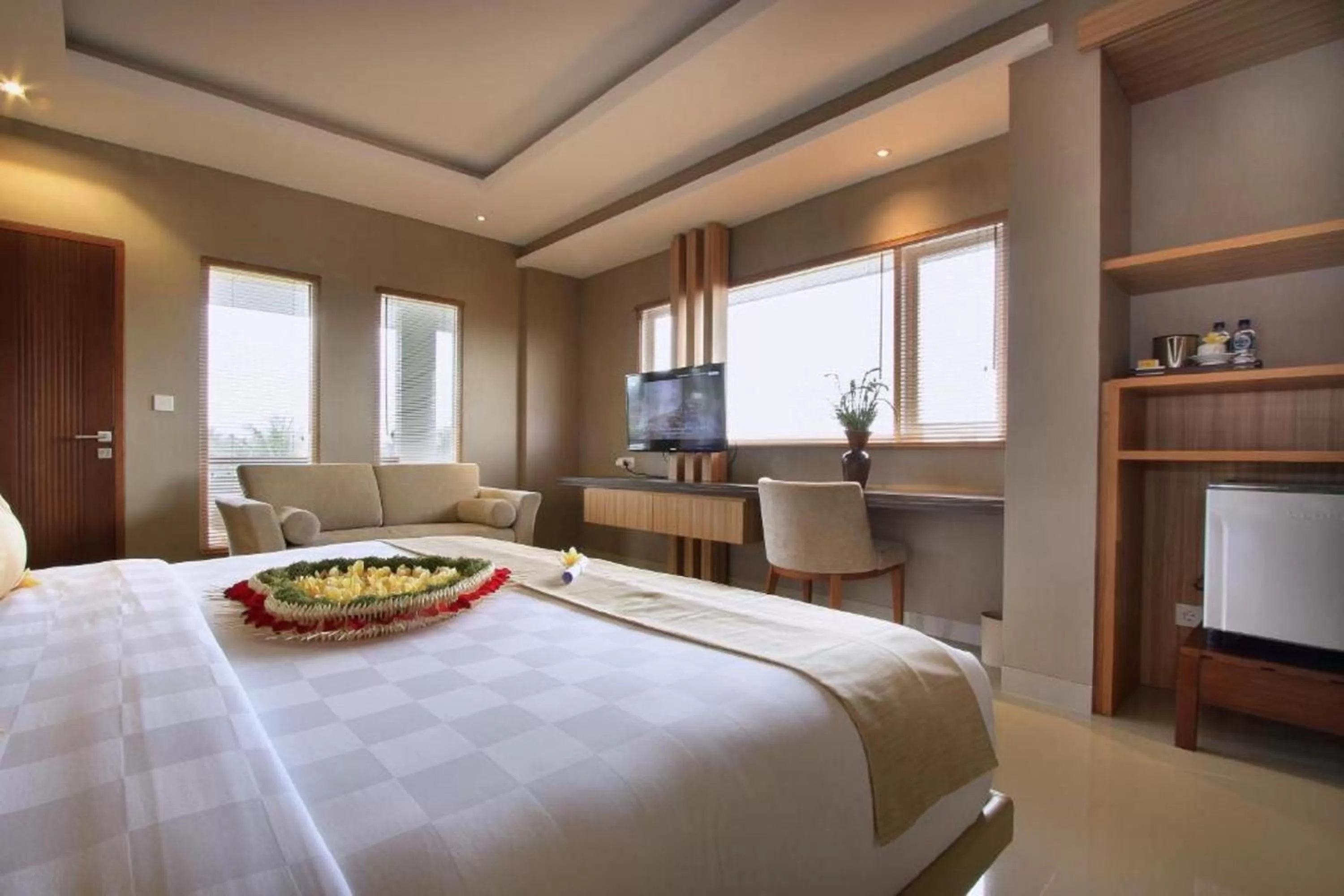 Photo of the whole room, Bed in Puri Padma Hotel