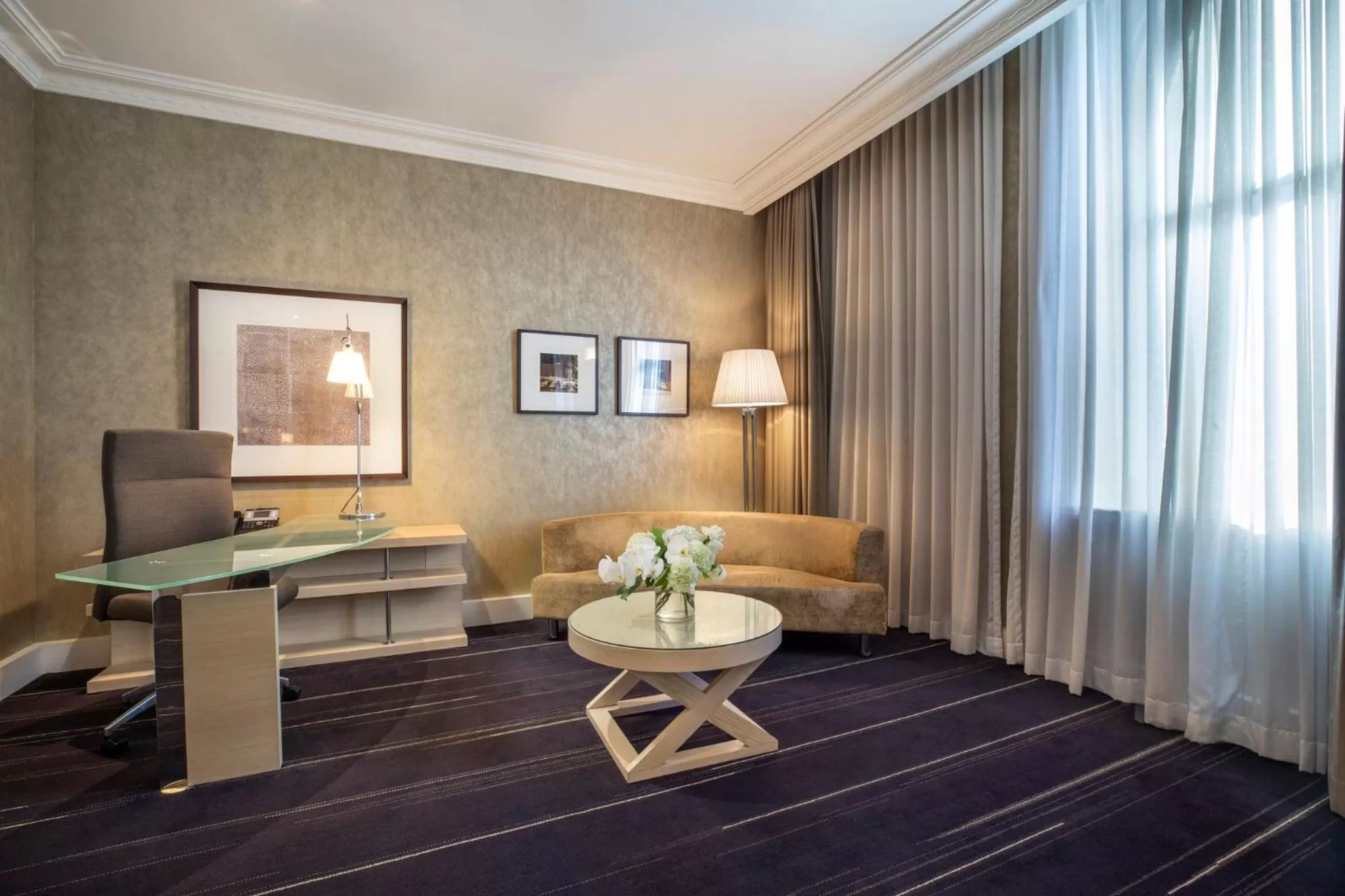 Photo of the whole room in InterContinental Melbourne The Rialto by IHG