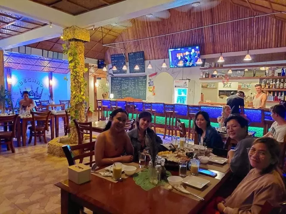 Restaurant/places to eat in Becano Restobar and Resort