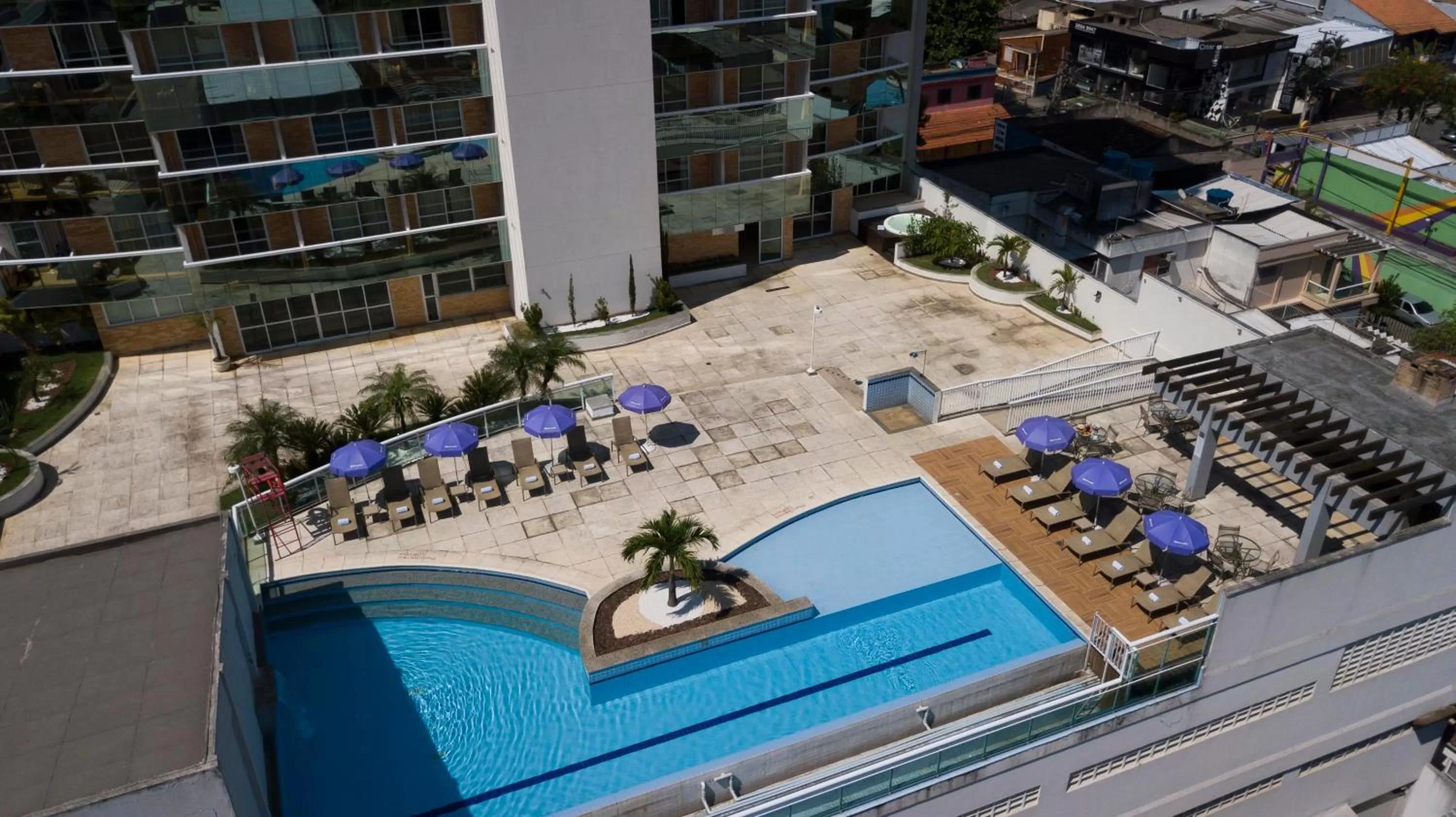 Pool view in Mercure Rio de Janeiro Nova Iguaçu