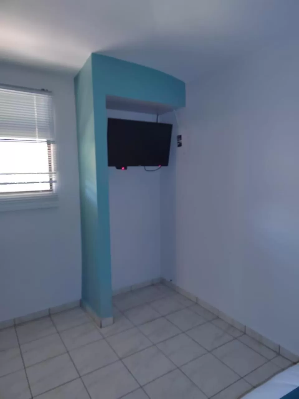 Communal lounge/ TV room, TV/Entertainment Center in La Boya Hotel y Parque Acuático