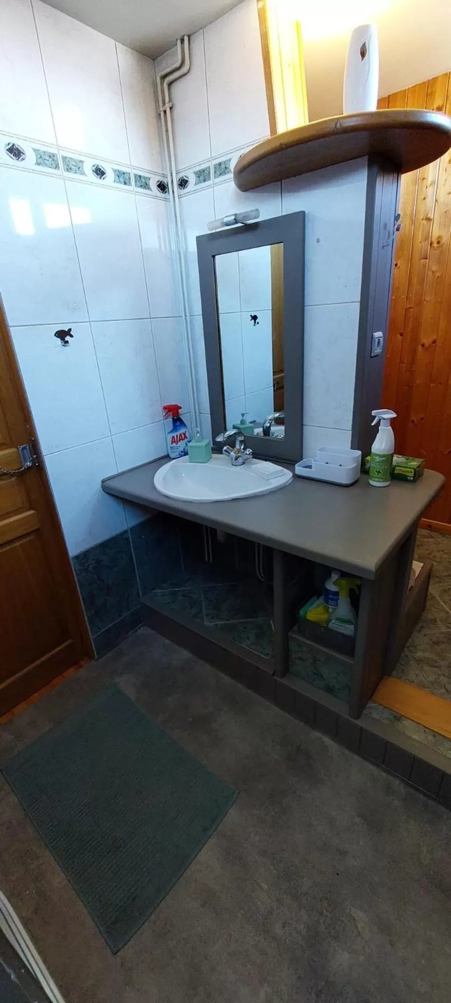 Bathroom in L'Escale du Monde