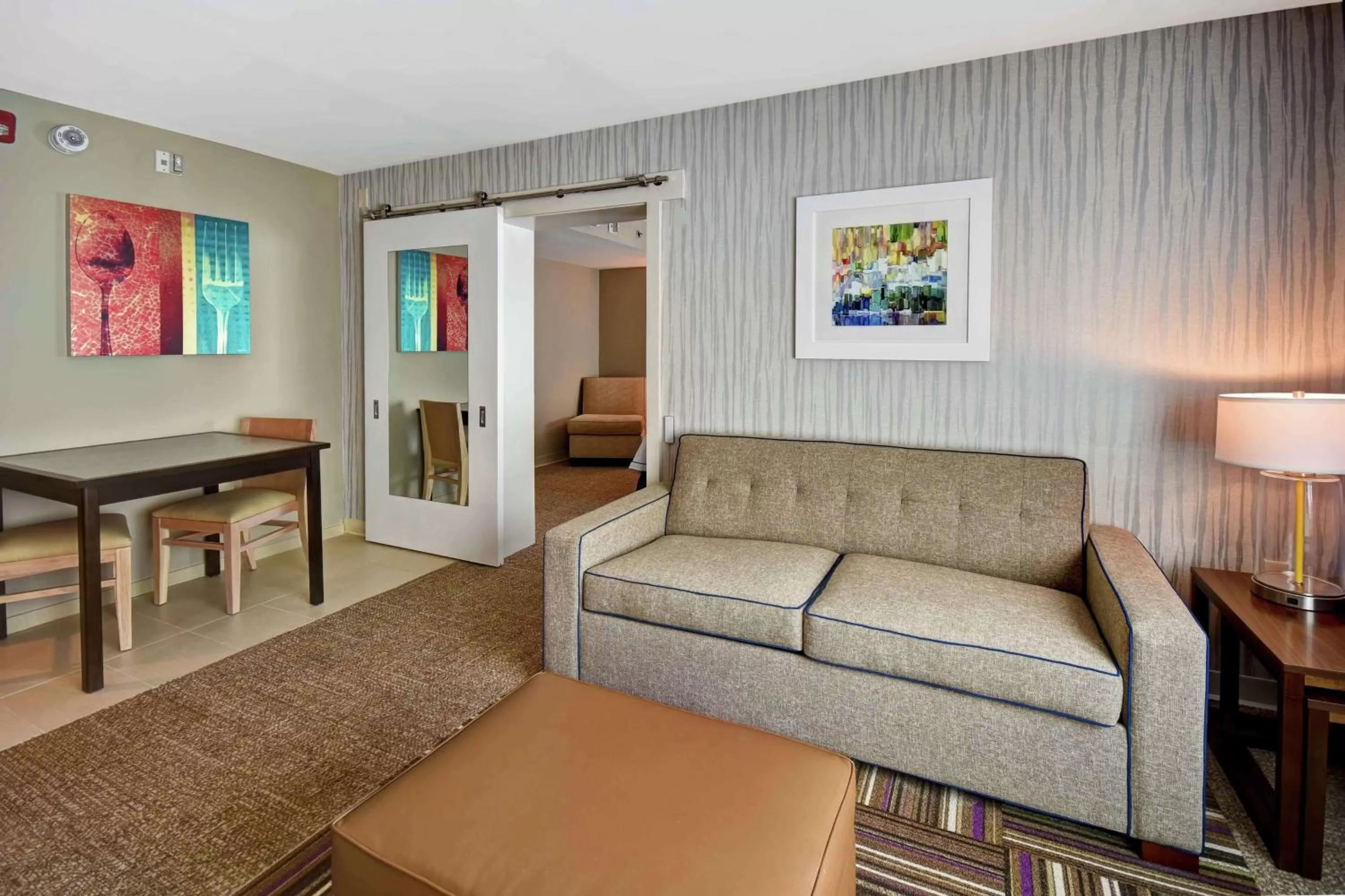 Living room in Home2 Suites by Hilton Atlanta Norcross