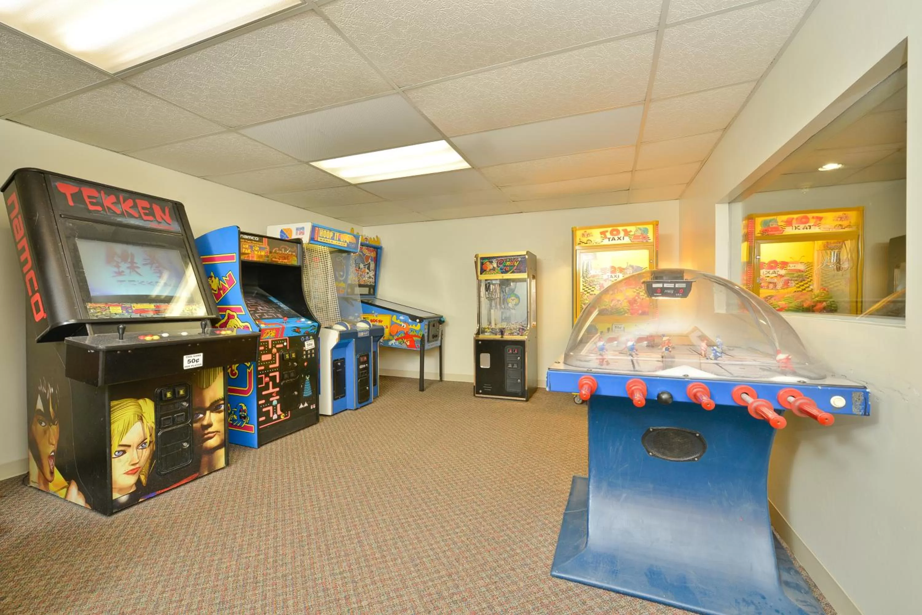 Game Room in Sandwich Lodge & Resort
