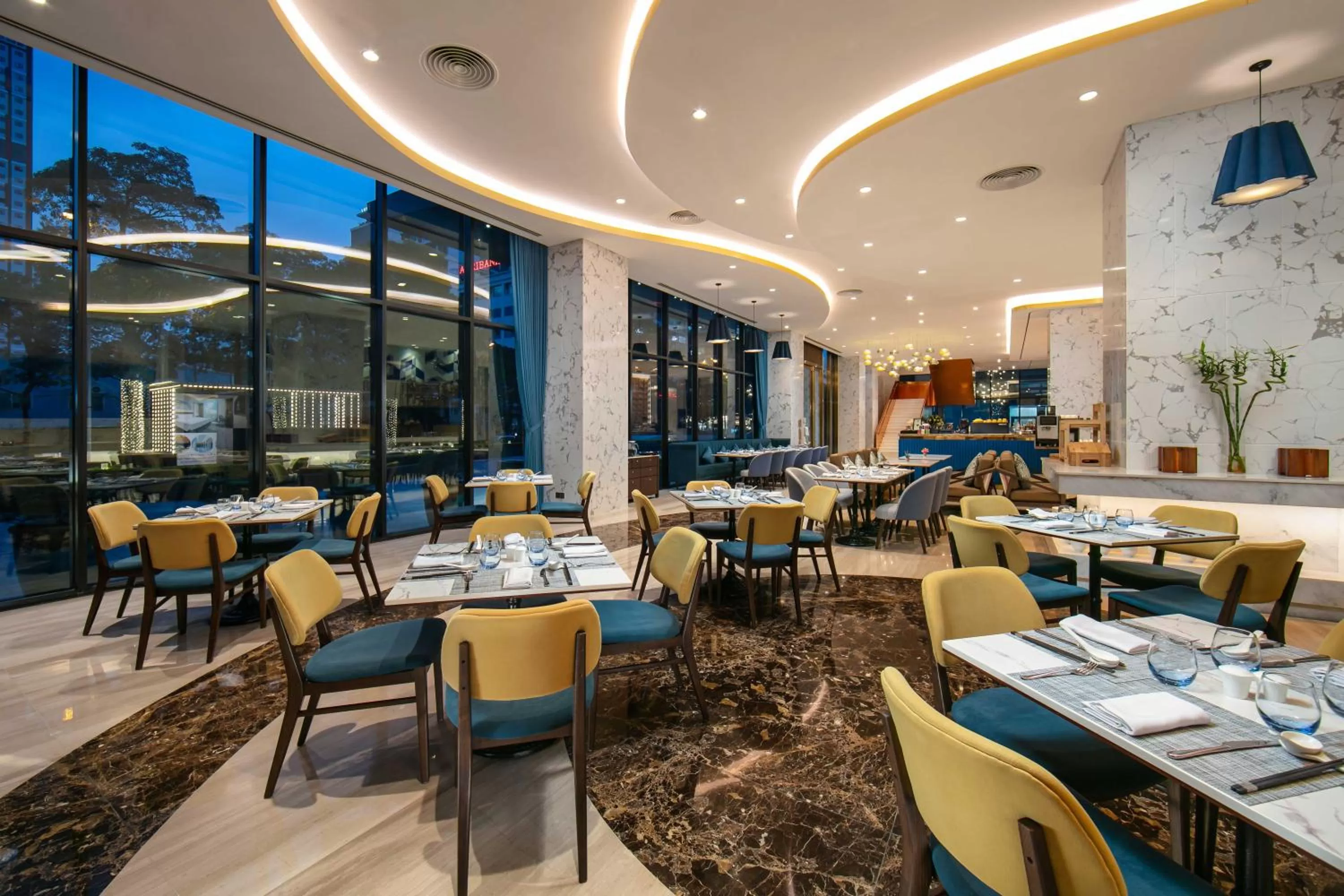 Restaurant/places to eat in Eastin Hotel & Residences Hanoi