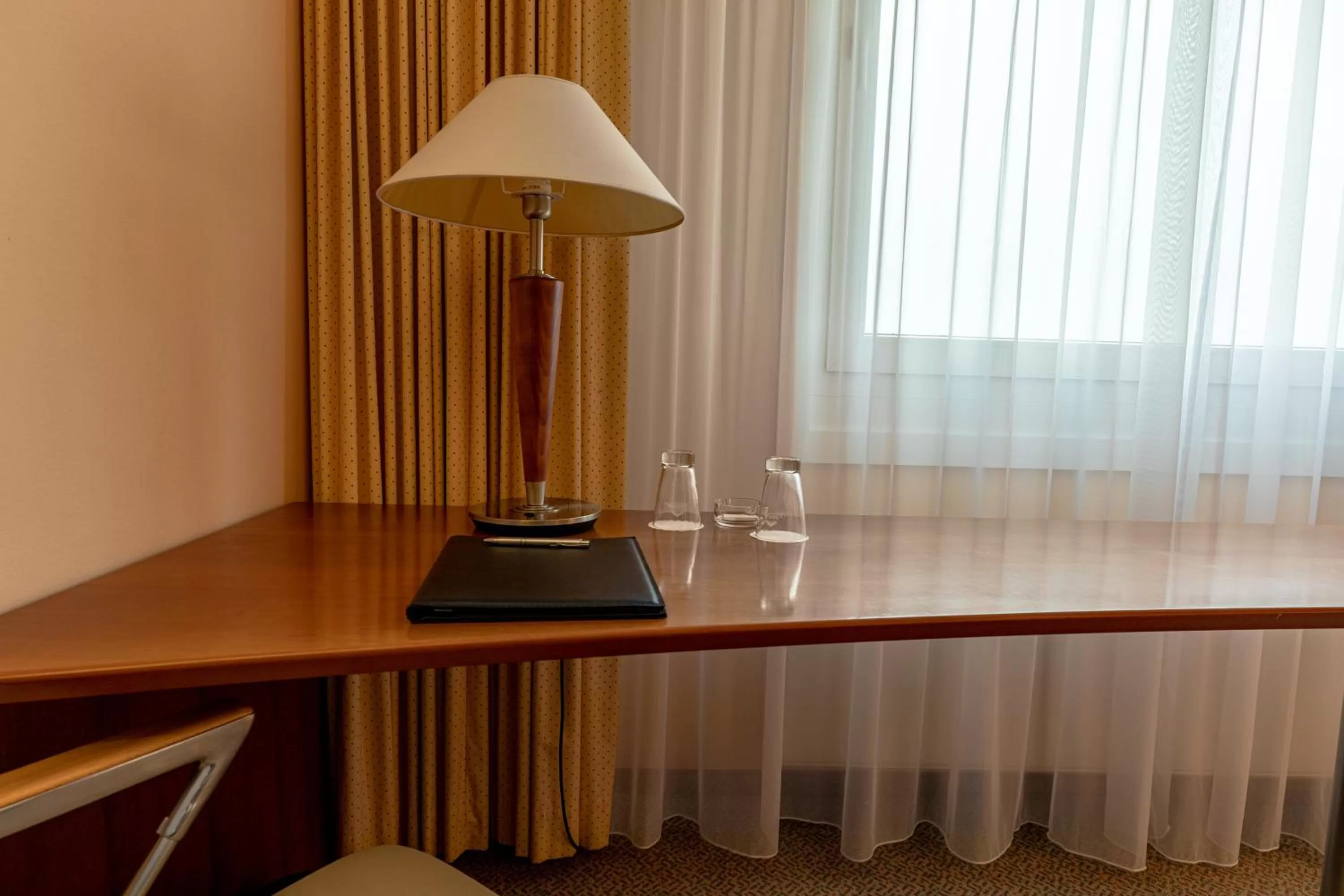 Photo of the whole room in Globana Airport Hotel