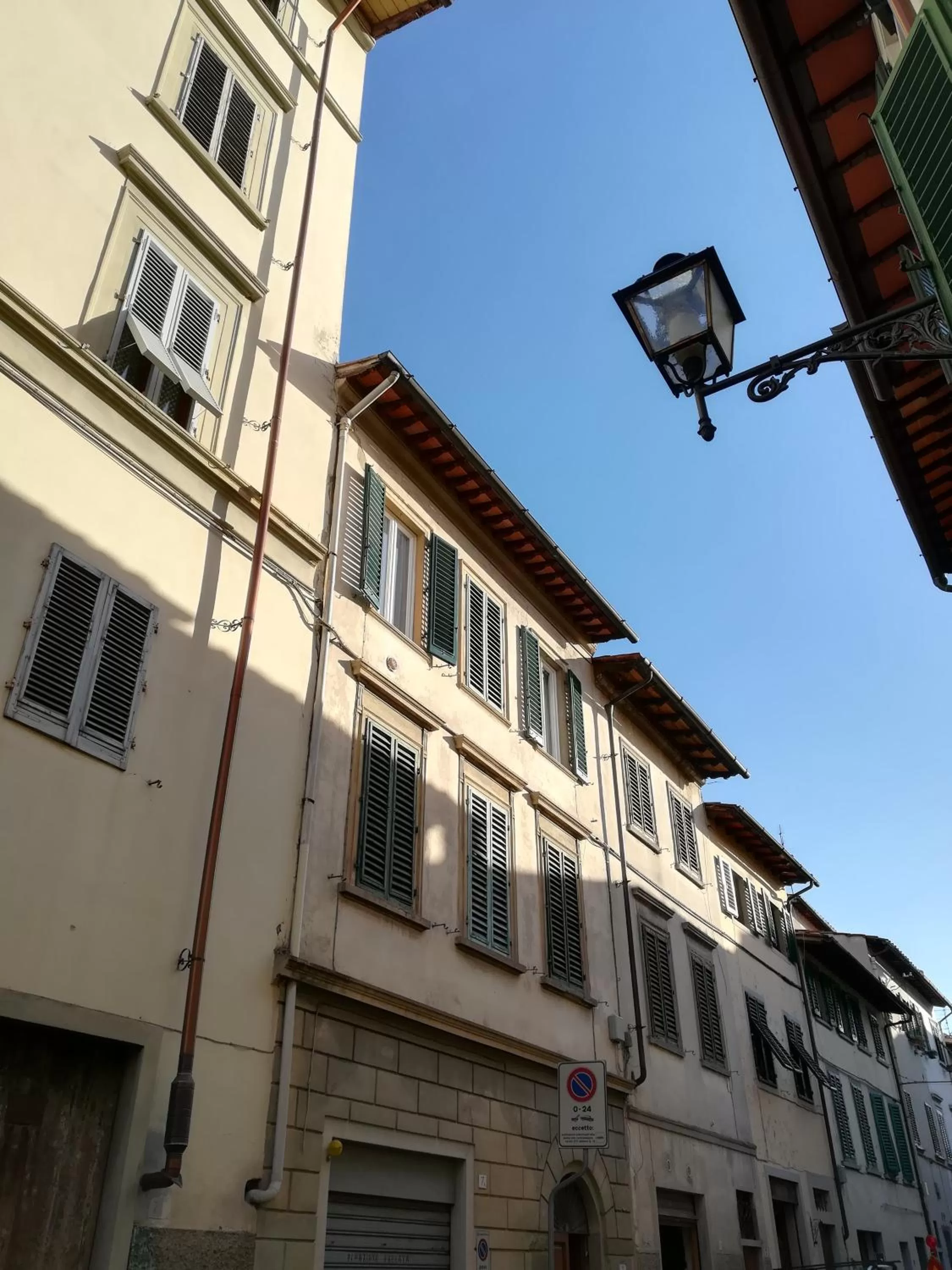 Facade/entrance, Property Building in In San Frediano B&B
