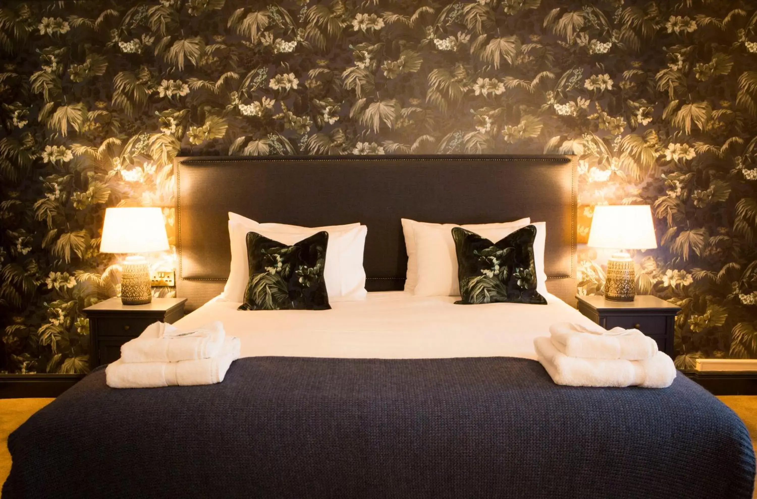 Twin Room in Wynnstay Arms, Ruabon, Wrexham Twin Room in Wynnstay Arms, Ruabon, Wrexham