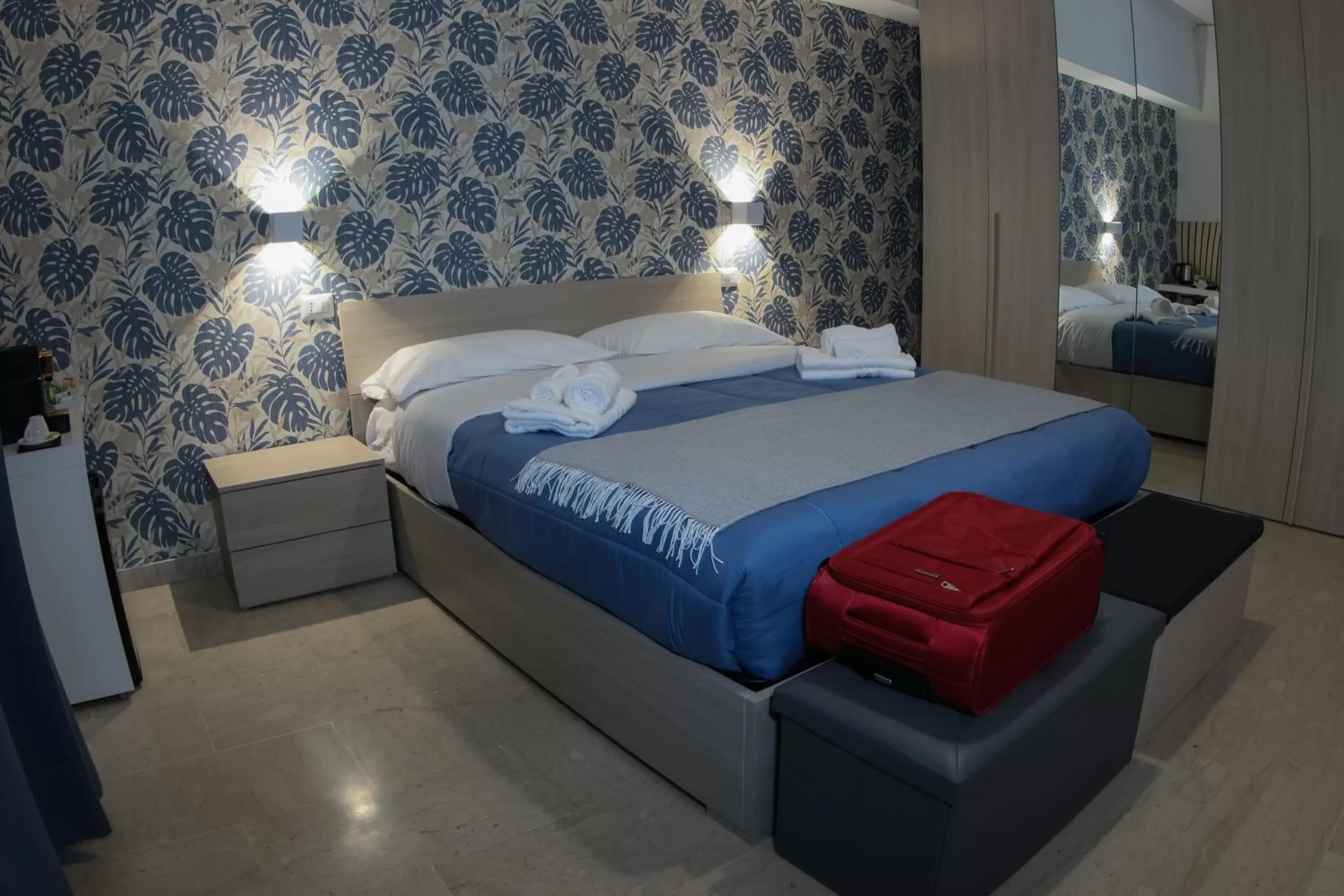 Bedroom, Bed in Dolce Vita