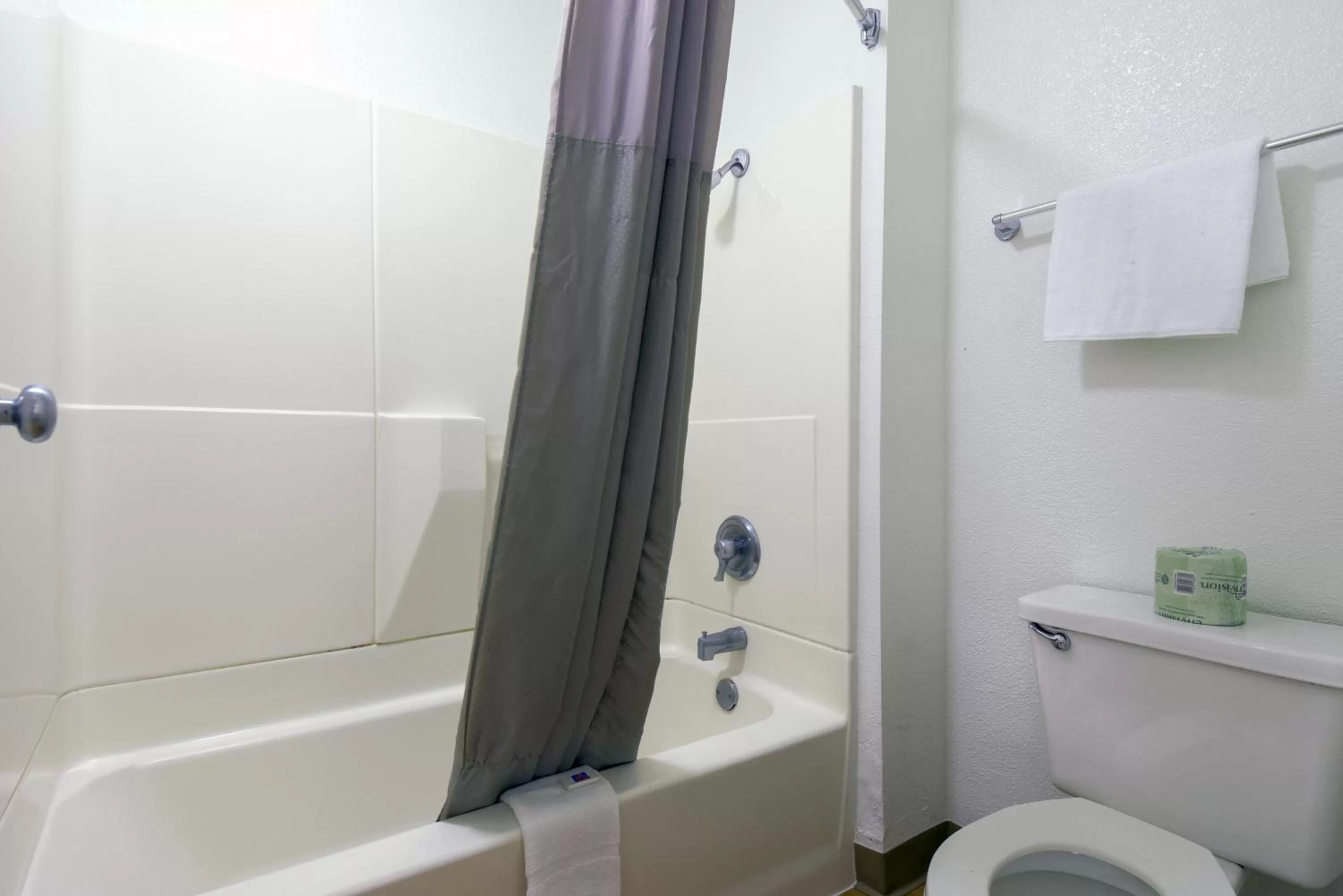 Bathroom in Motel 6-Palm Springs, CA - Downtown