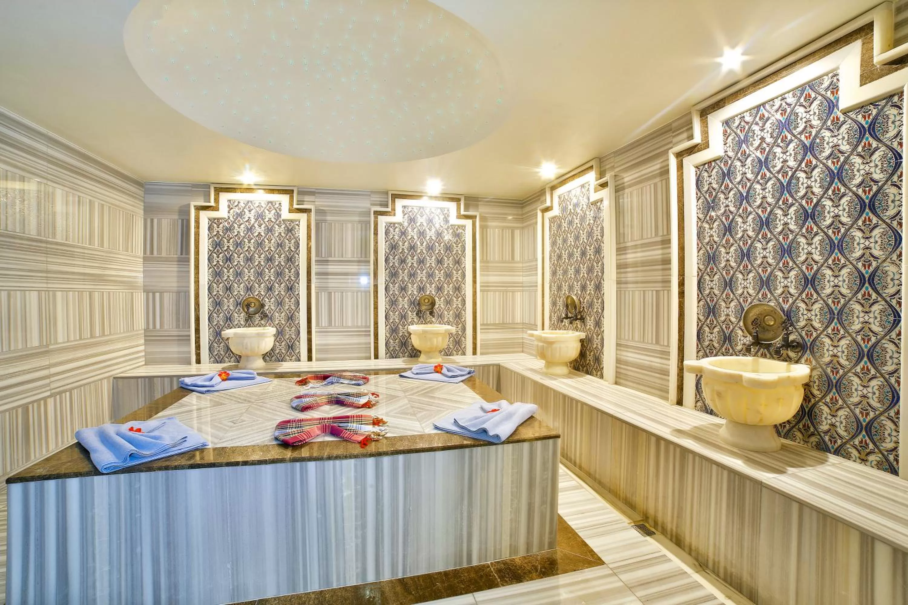 Public Bath, Bed in Four Sides Taksim Lion Hotel&Spa