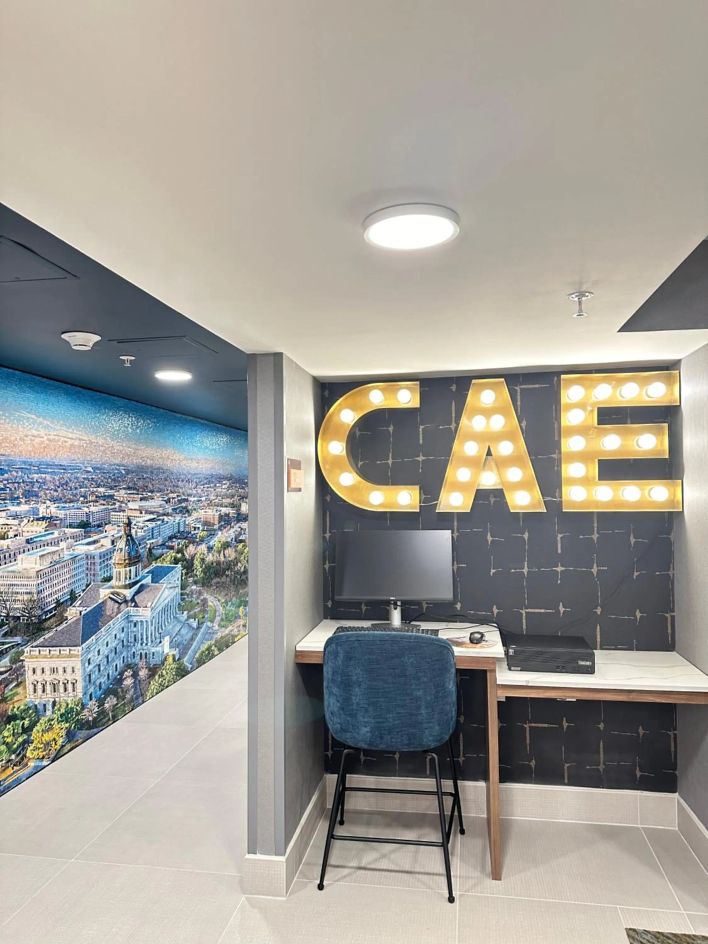 Business facilities in La Quinta Inn by Wyndham Columbia NE Fort Jackson