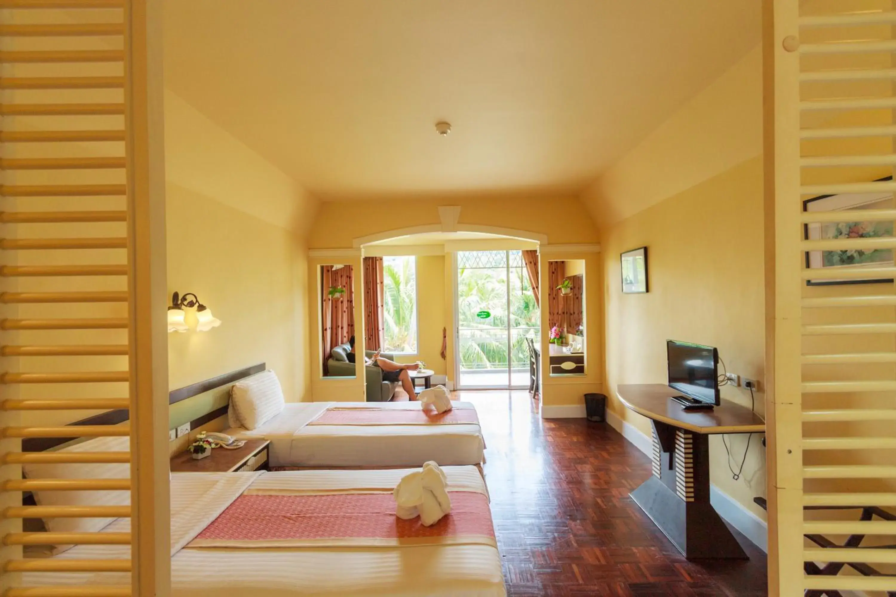 Superior Twin Room with Lake View in Brookside Valley Resort Superior Twin Room with Lake View in Brookside Valley Resort