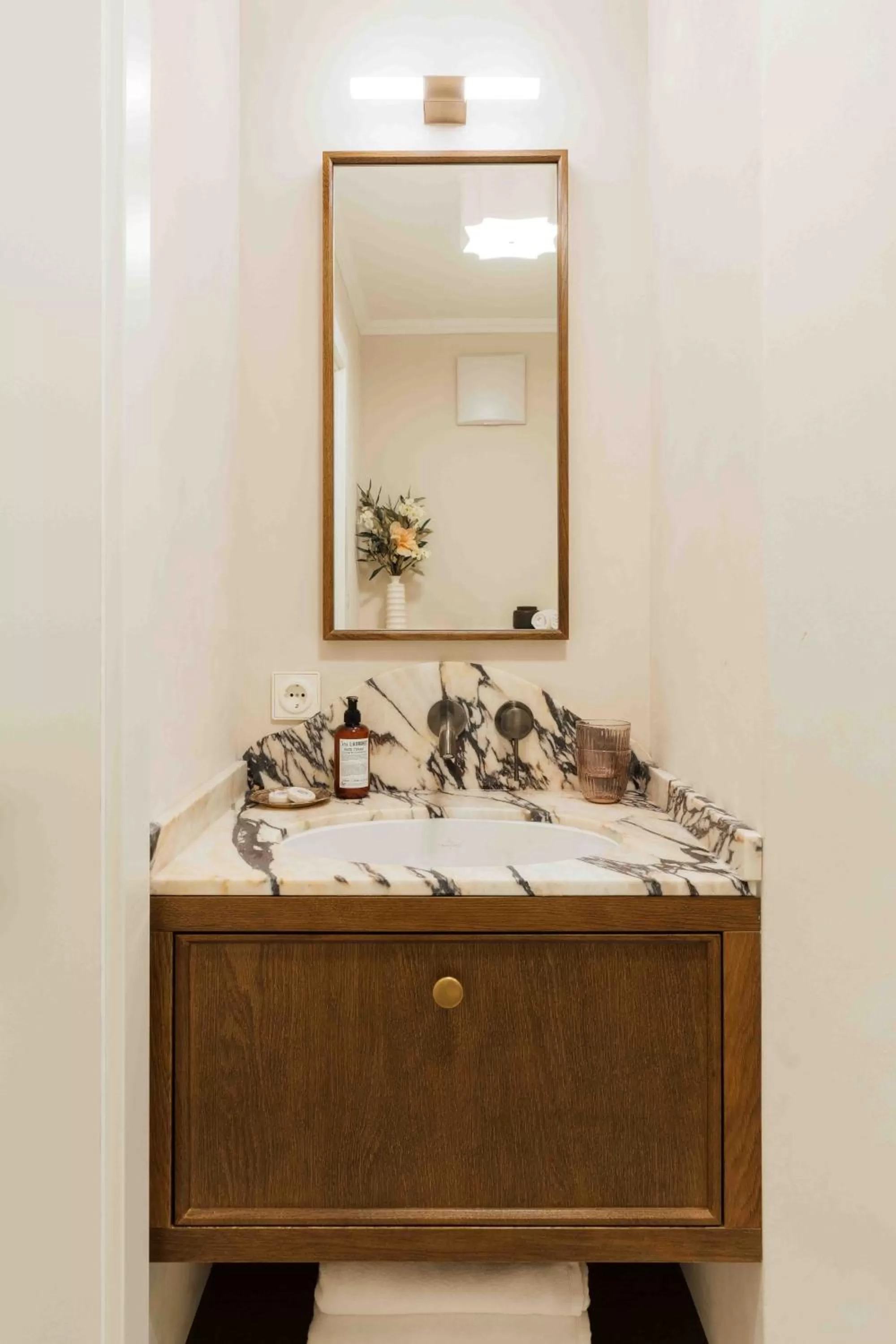 Bathroom in Clemonte Hotel - Your Reception-less Boutique Hideaway