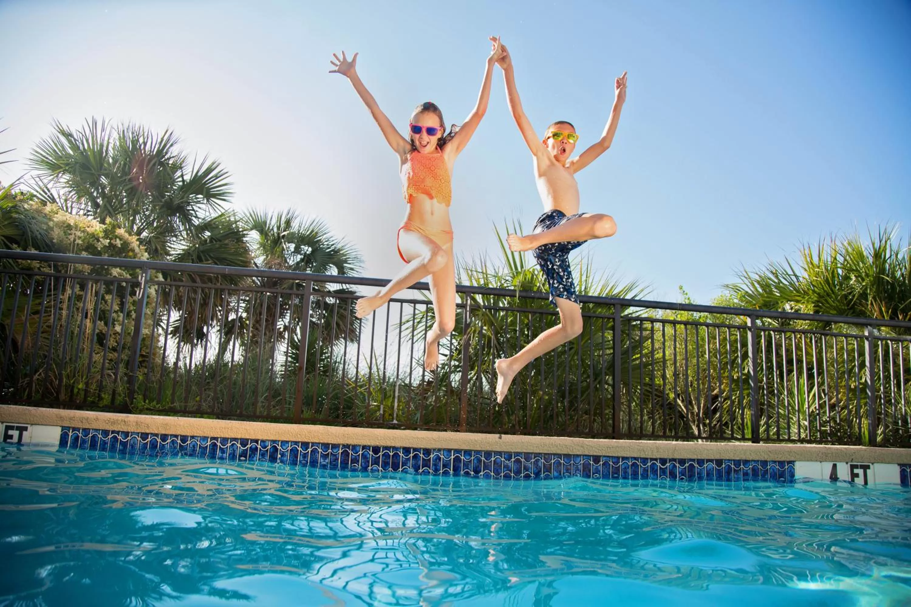 Swimming pool in Ocean Escape Condos