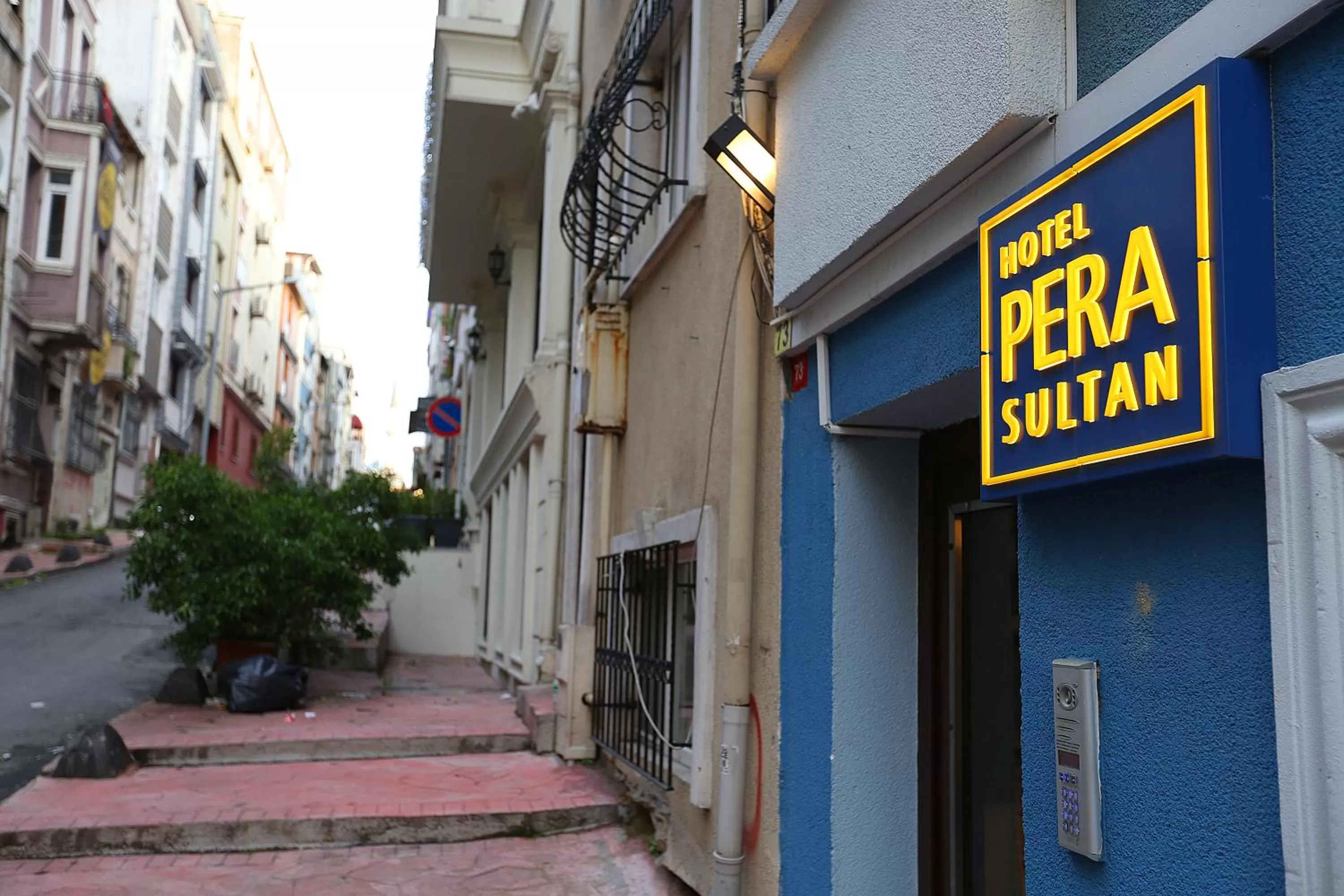 Property building in Pera Sultan Suit