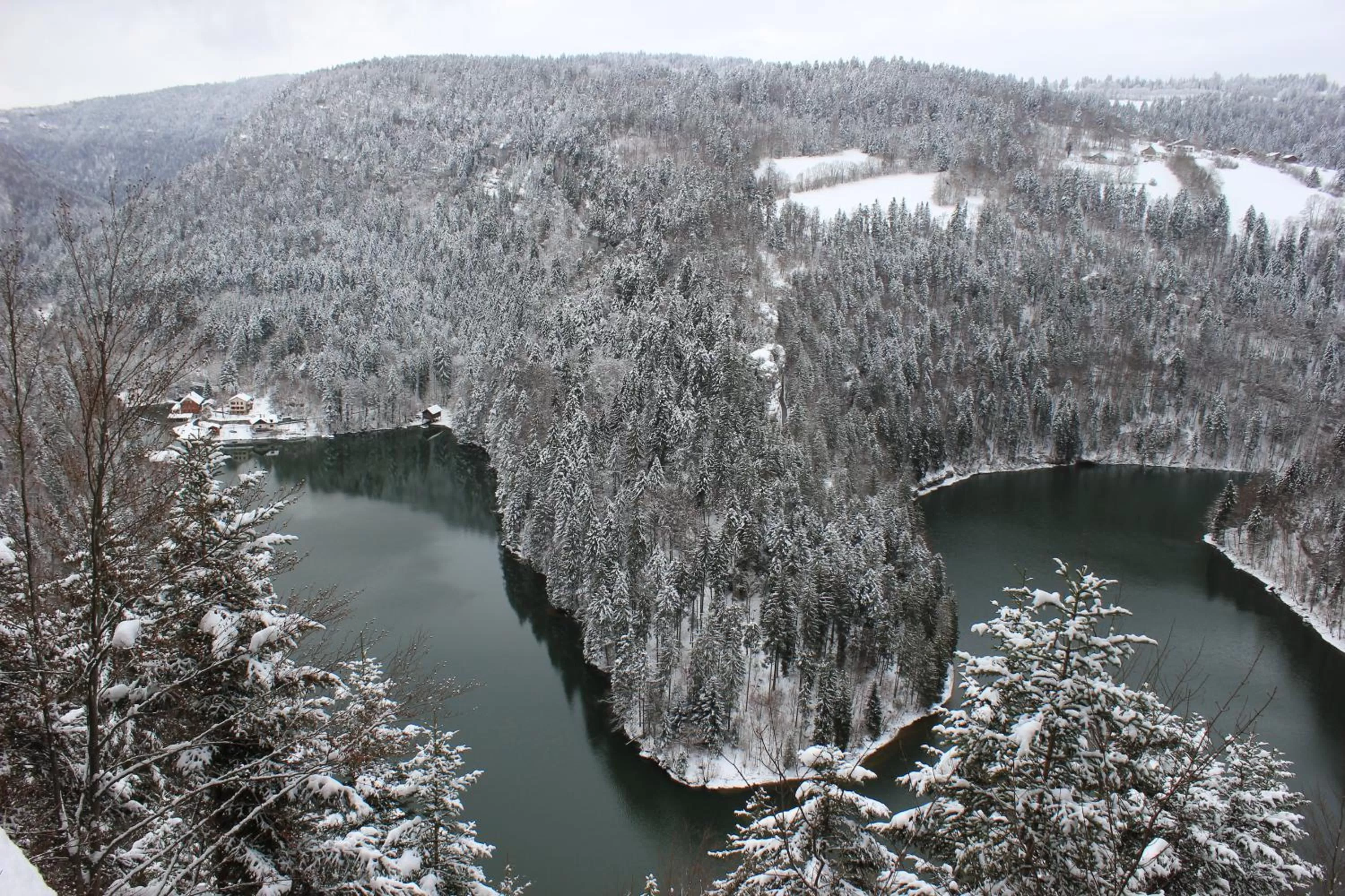 Natural landscape in Hotel Les Montagnards