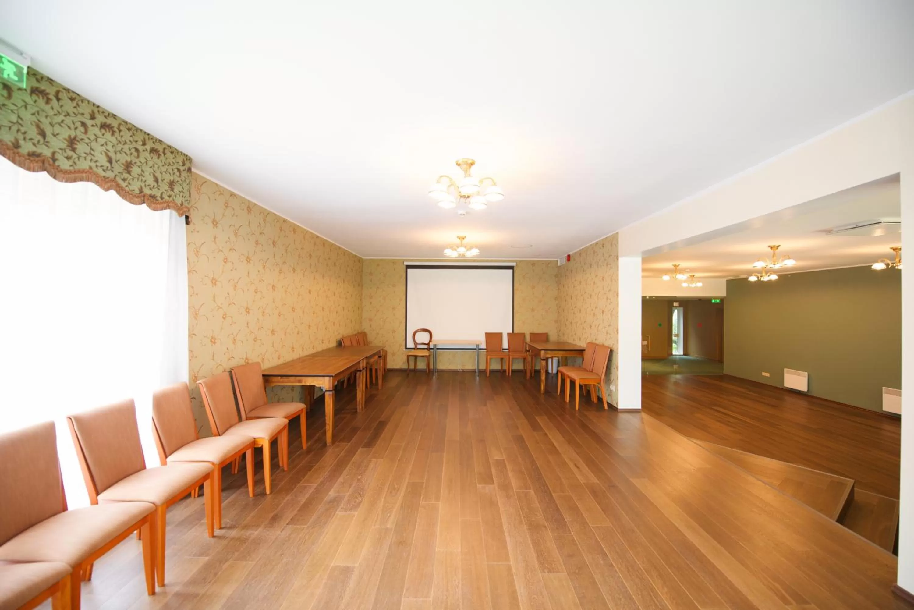 Business facilities in Villa Hotel Theresa