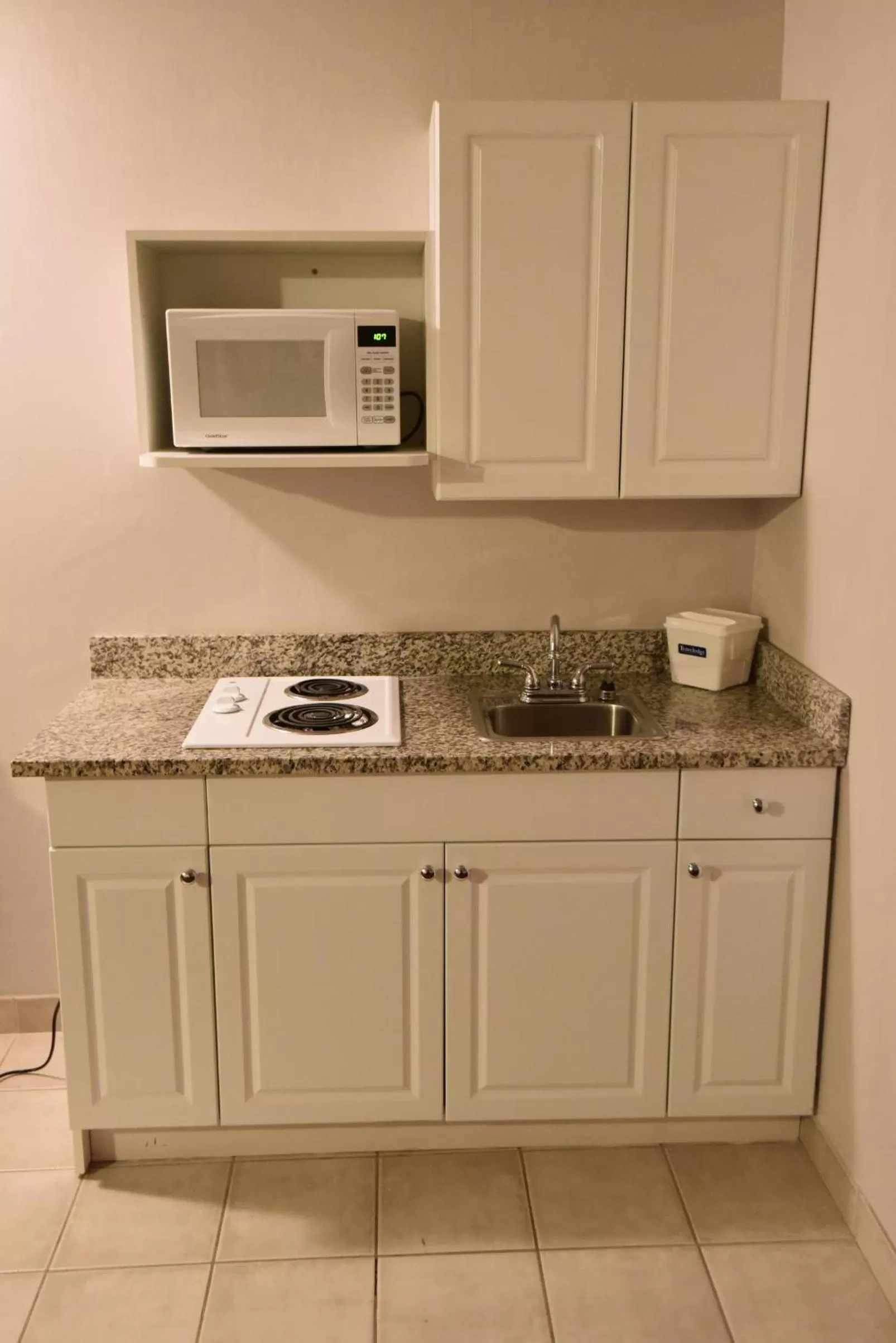 Queen Suite - Non-Smoking in Travelodge by Wyndham North Battleford