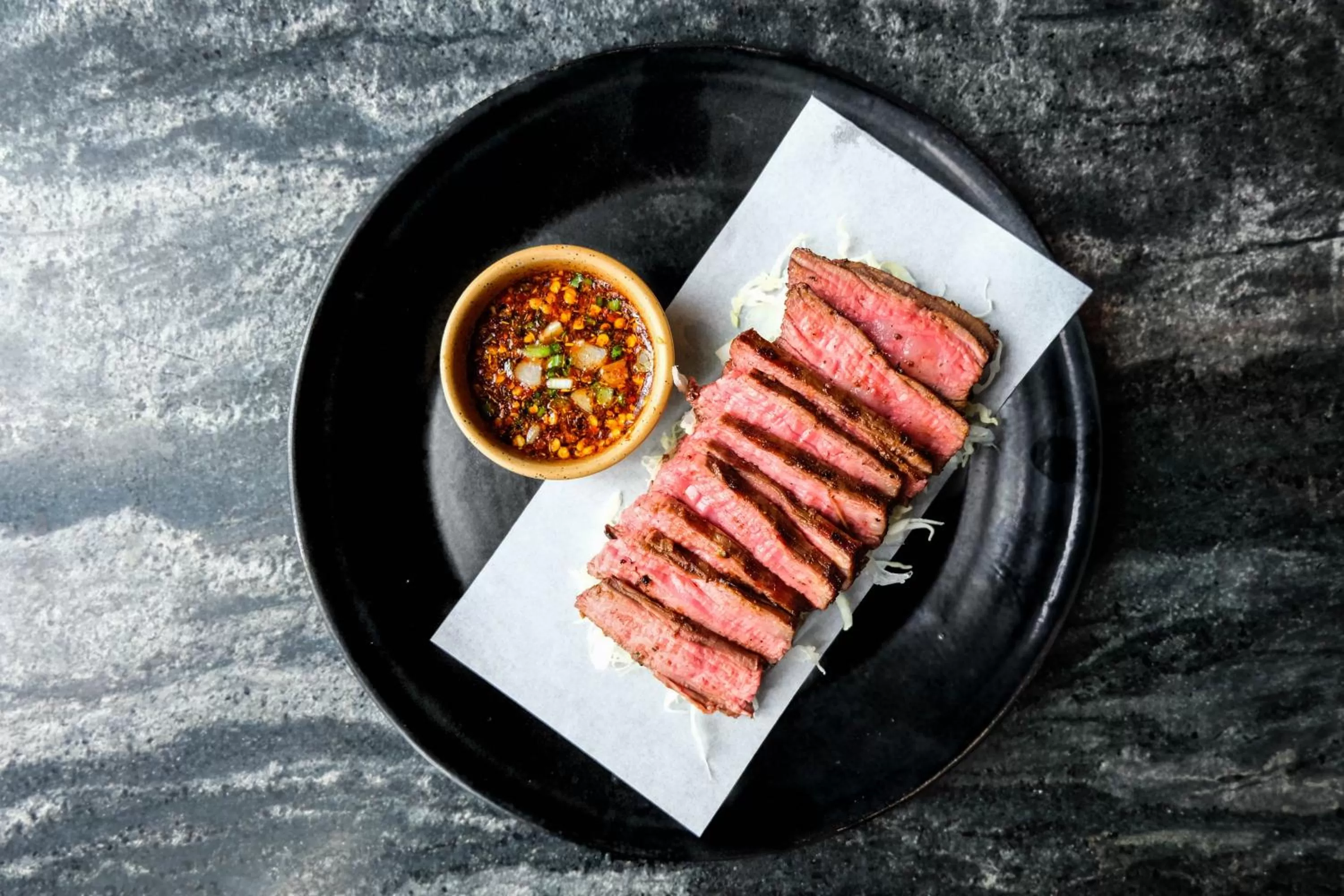 Restaurant/places to eat in Hotel Indigo Bangkok Wireless Road by IHG