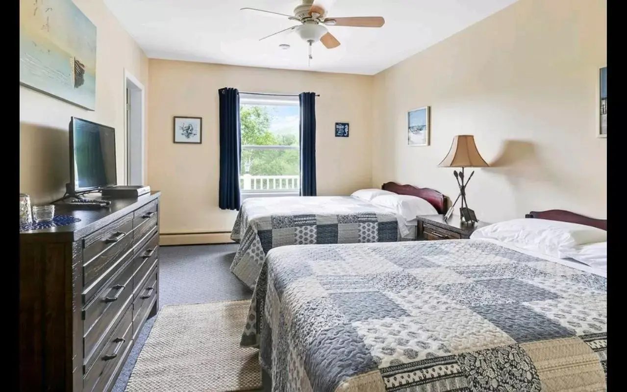 The Island Inn The Island Inn