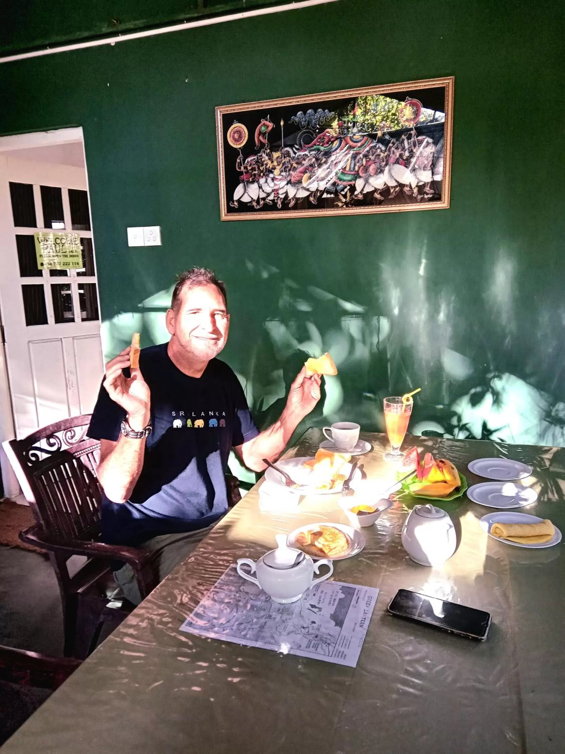 Food and drinks in Green Lantern Inn