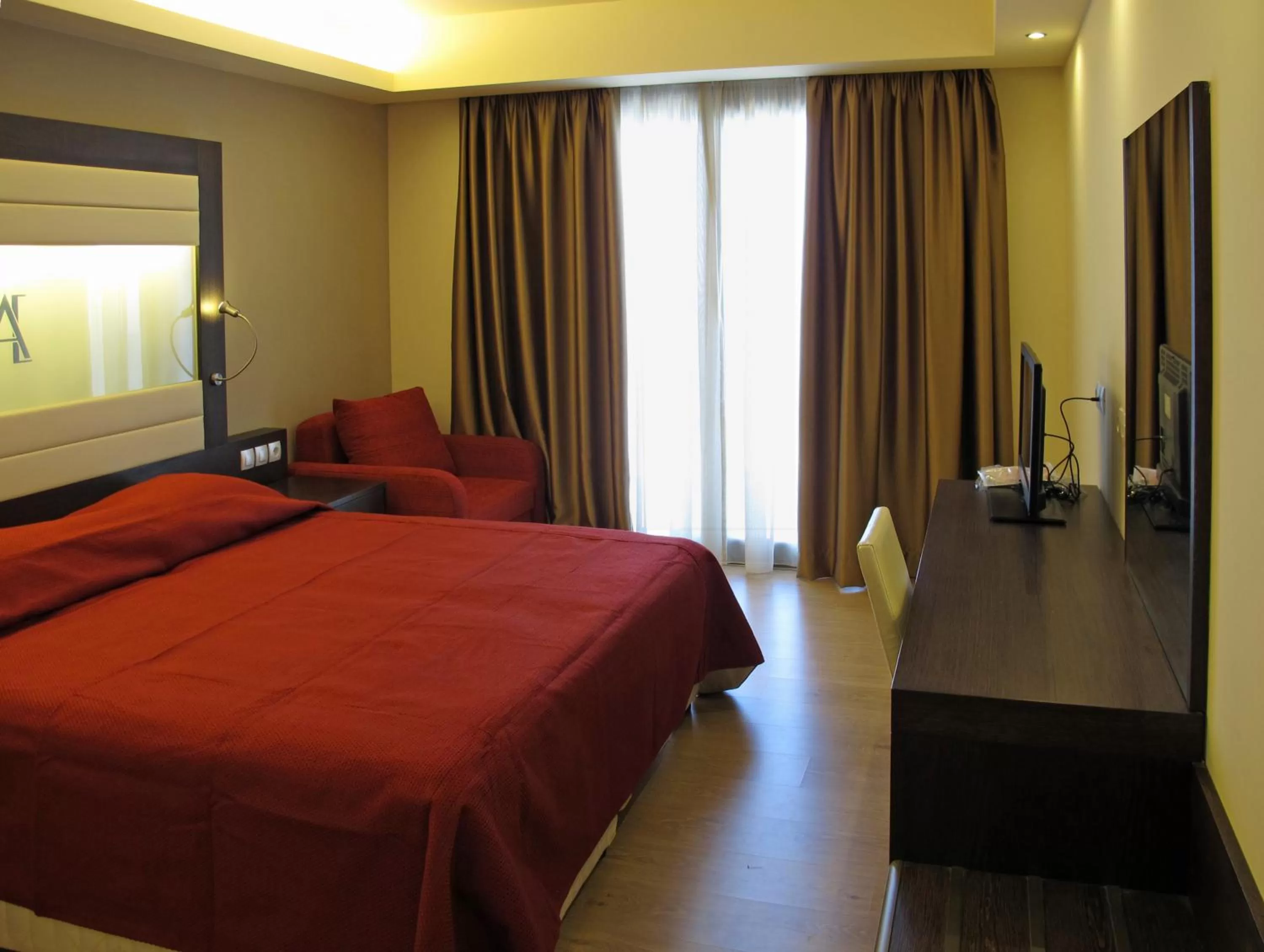 Day, Bed in Arion Hotel