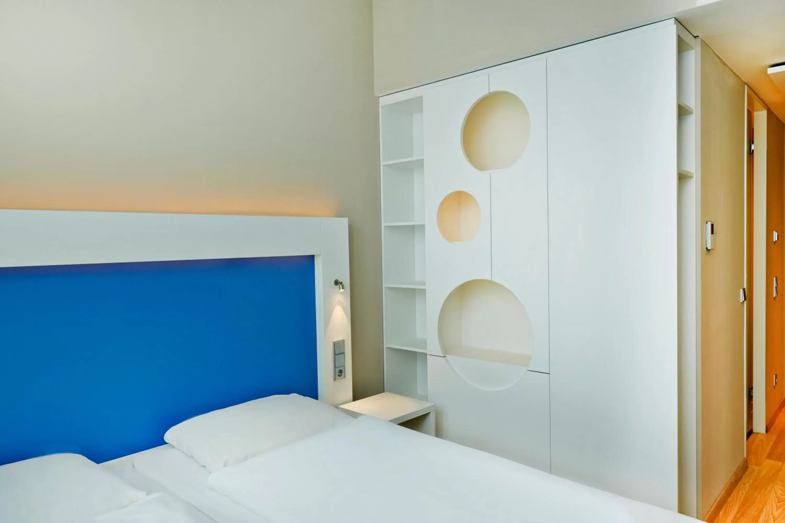 Superior Double Room in H2 Hotel München Messe Superior Double Room in H2 Hotel München Messe