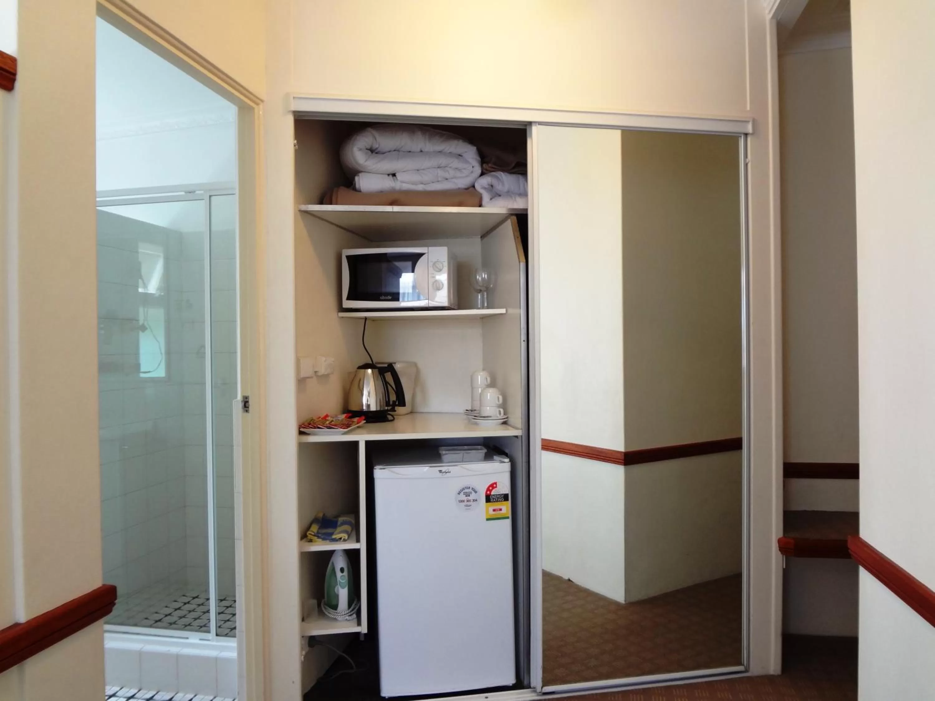 Coffee/tea facilities in Three Explorers Motel