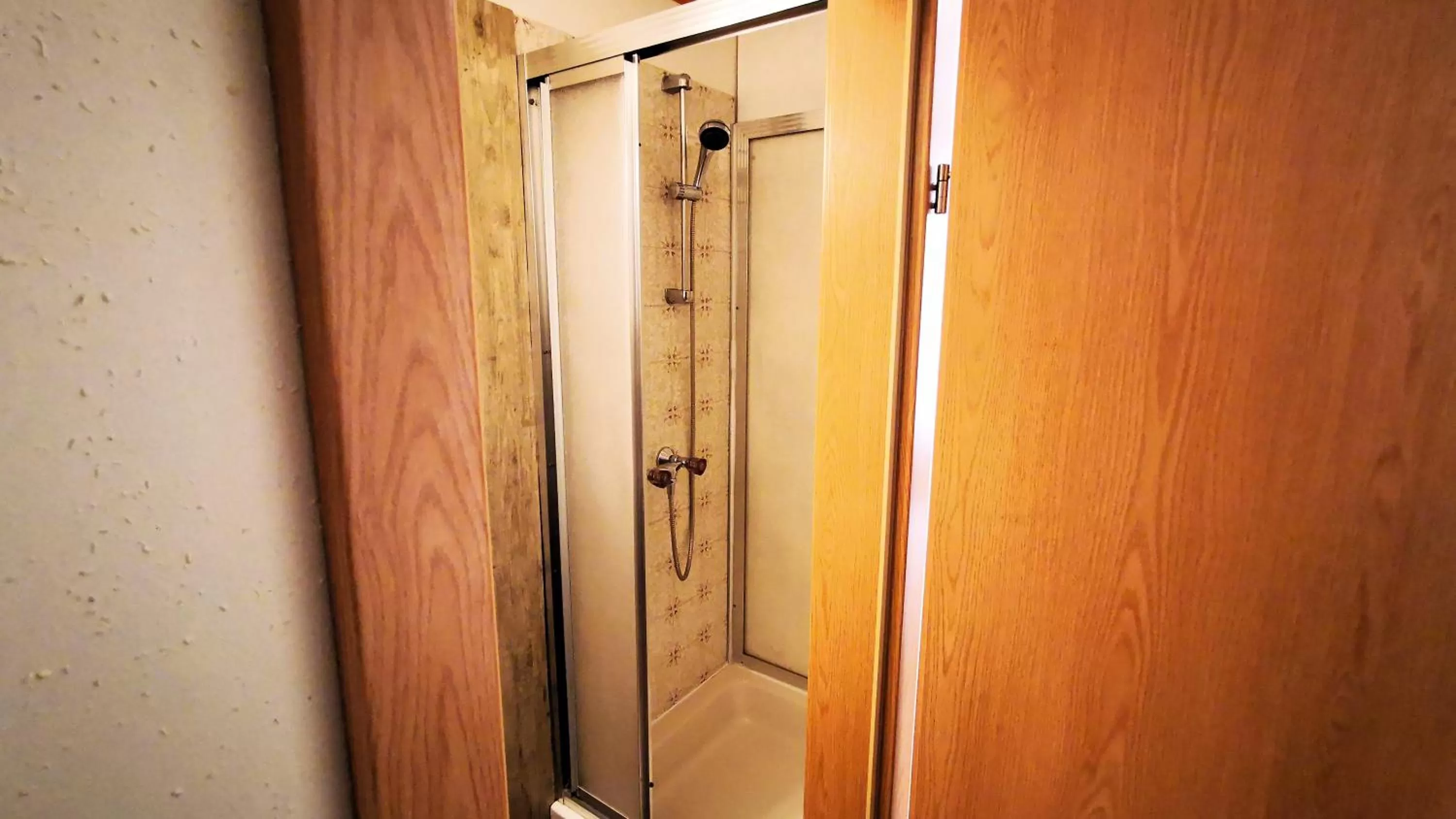 Shower, Bathroom in Gasthof Geronimo