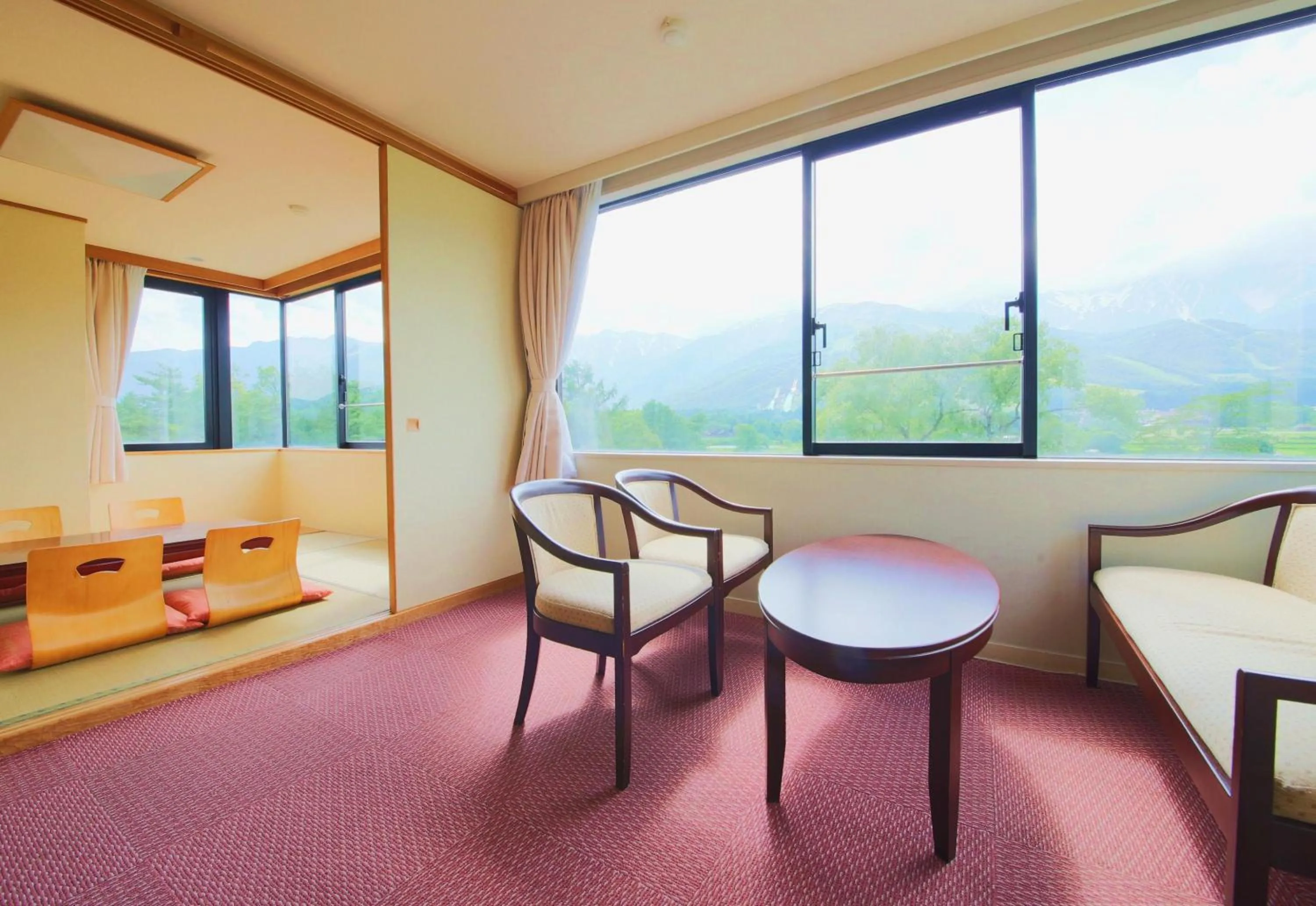 Photo of the whole room in Hotel Hakuba