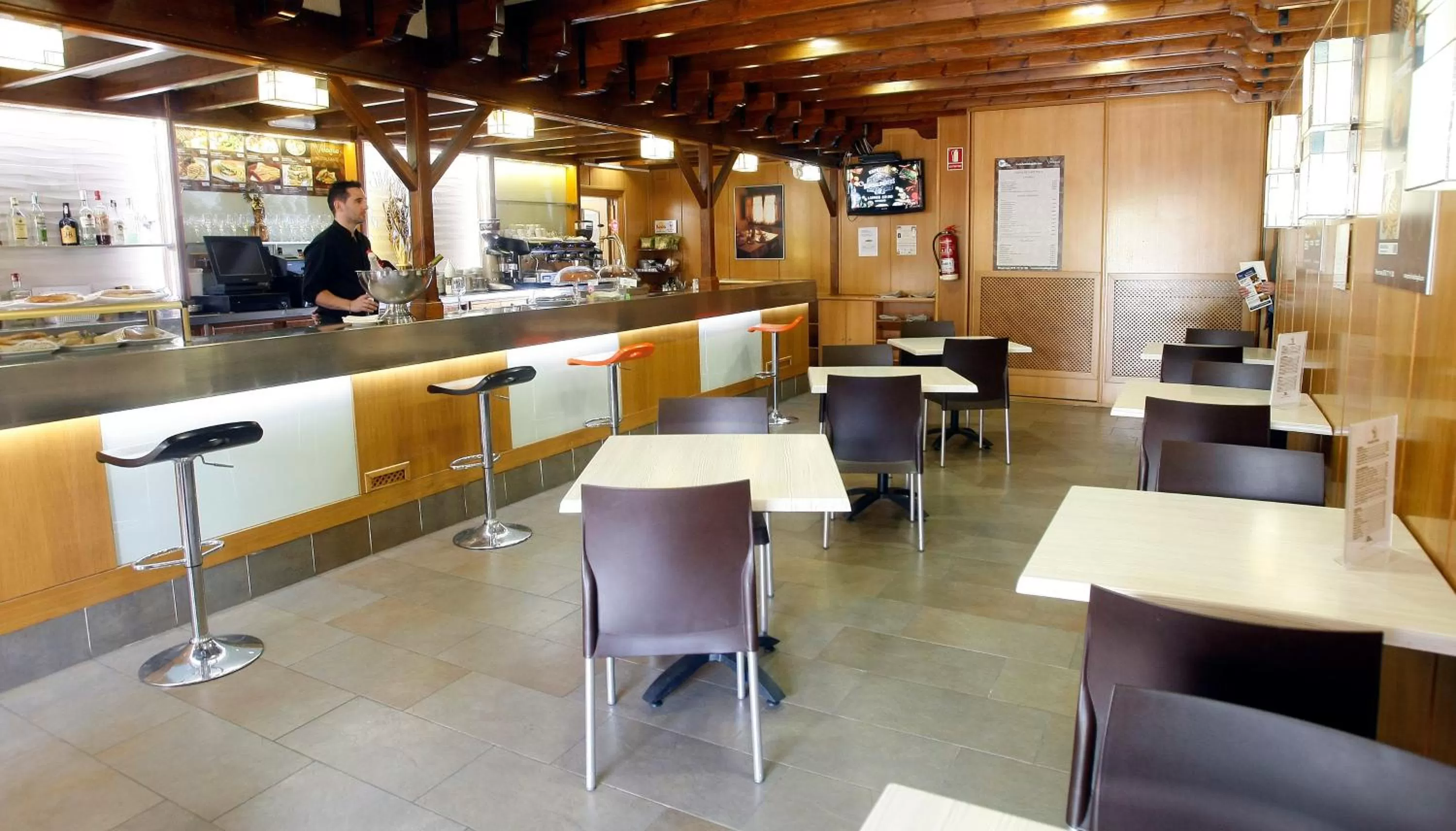 Lounge or bar in Hotel El Águila