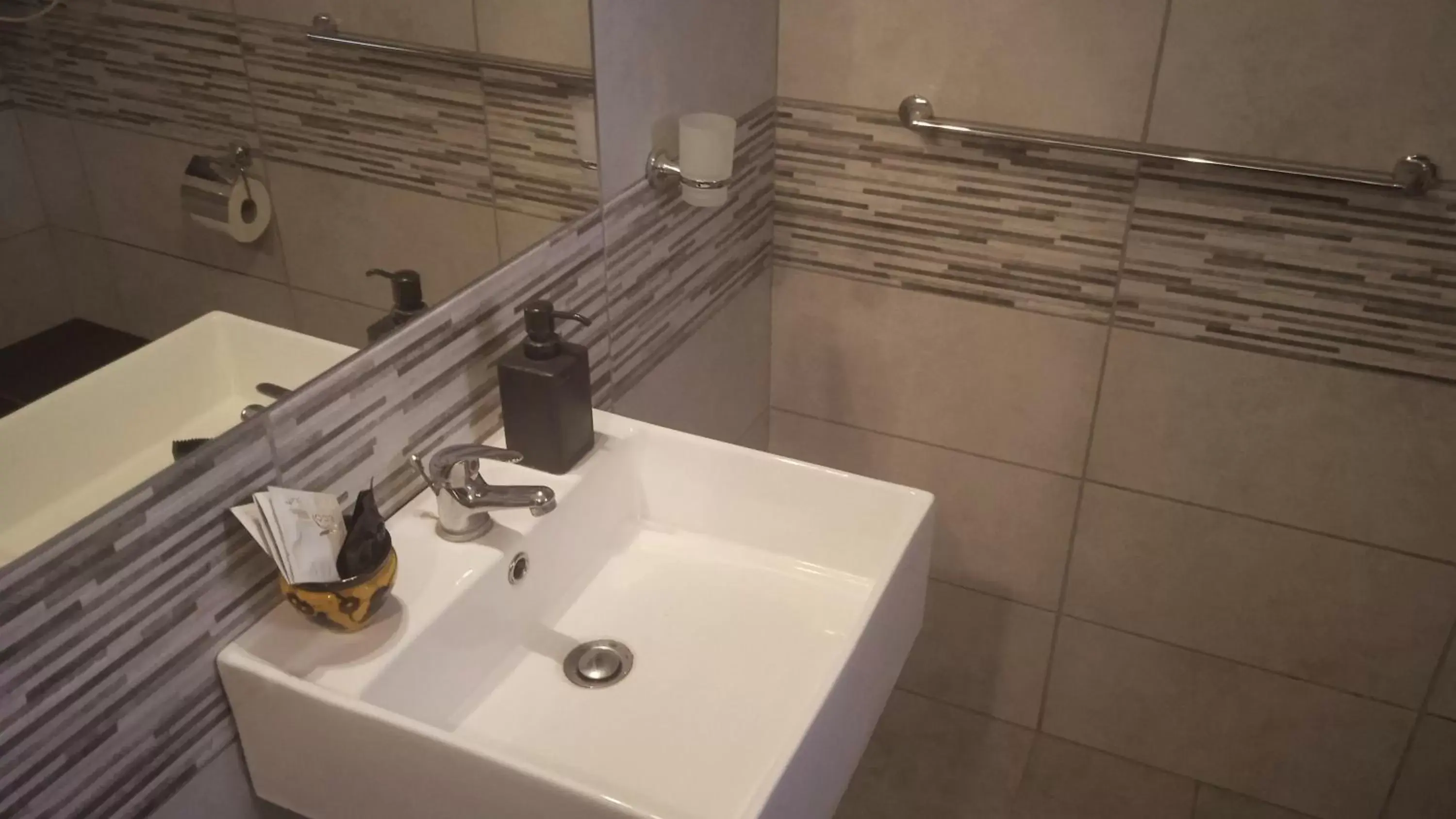 Double Room with Shared Bathroom in Bed and Books Isabella Double Room with Shared Bathroom in Bed and Books Isabella