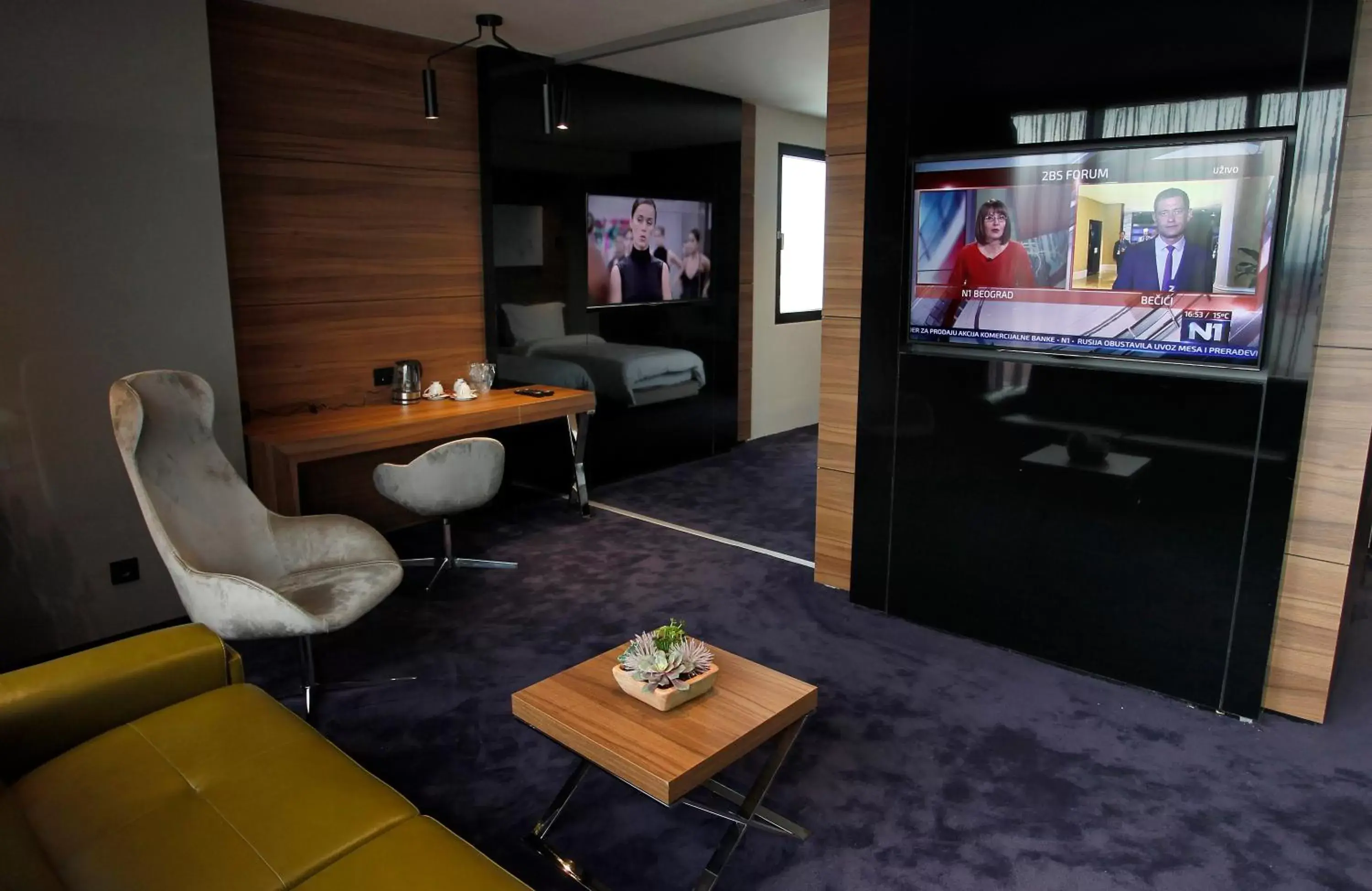 Executive Suite - single occupancy in Ambasador Hotel Executive Suite - single occupancy in Ambasador Hotel