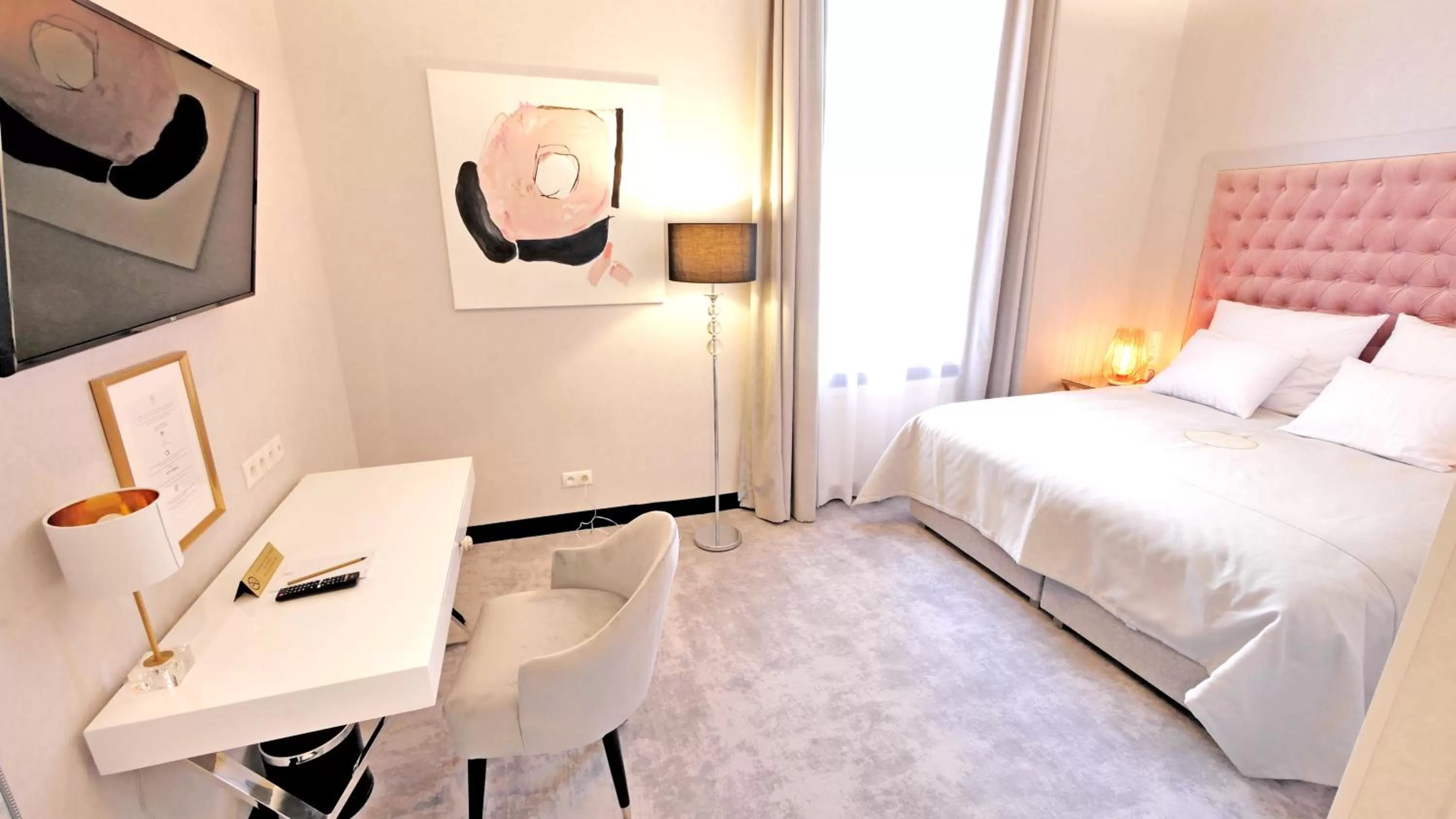 Photo of the whole room, Bed in SZEWSKA 22 BOUTIQUE