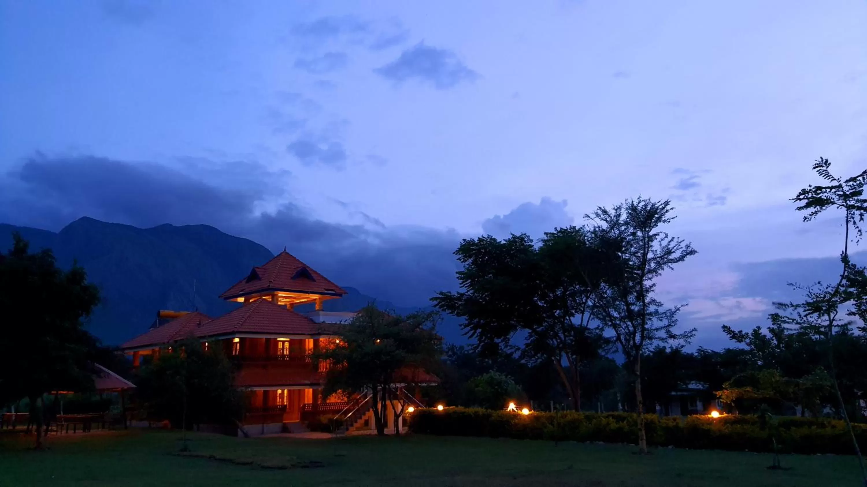 Facade/entrance in Avadale Masinagudi - Stag Groups Not Allowed