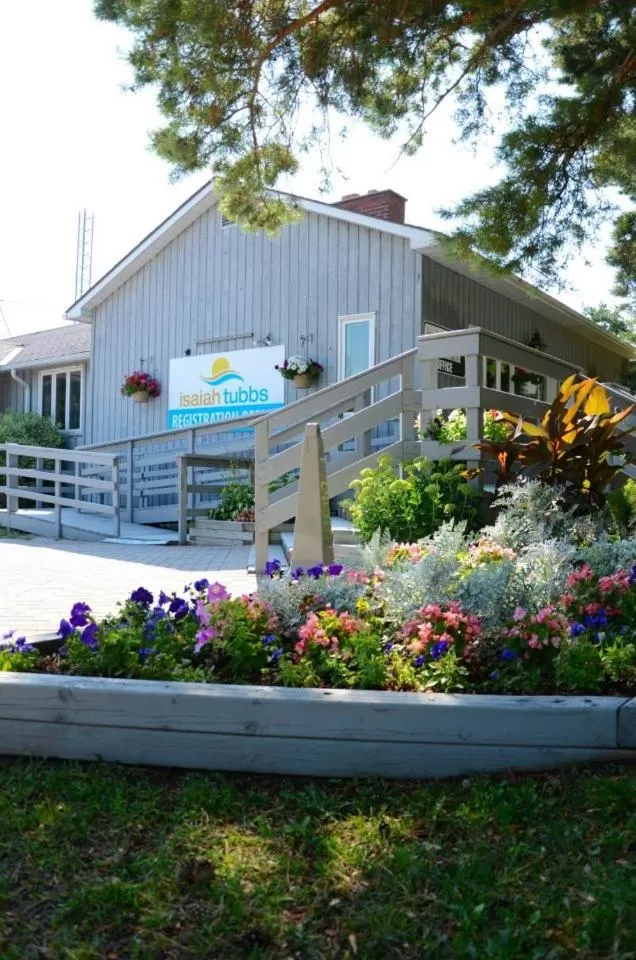 Facade/entrance in Isaiah Tubbs Resort & Conference Centre