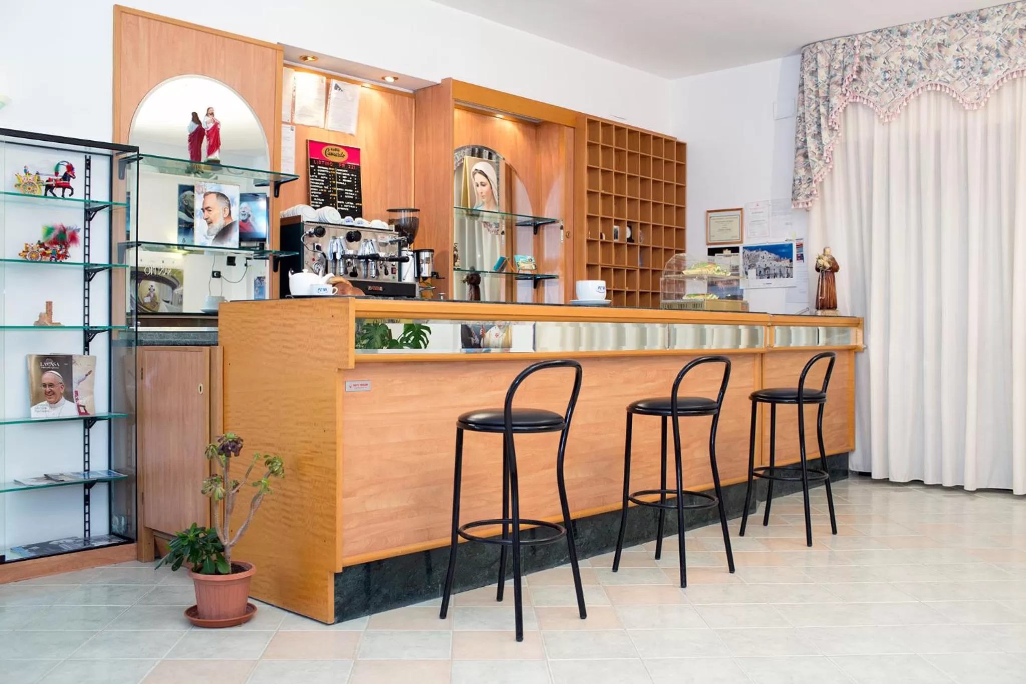 Lobby or reception in Albergo Villa Marchese