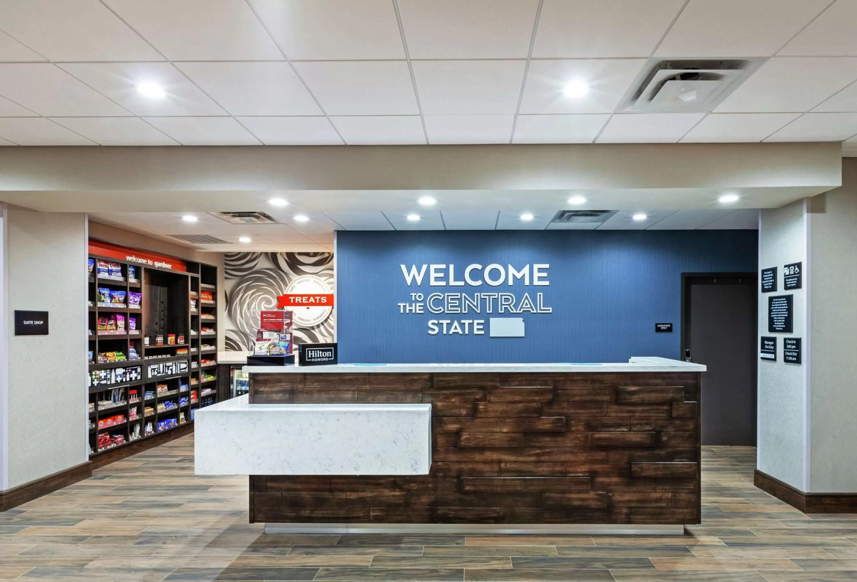 Lobby or reception in Hampton Inn Gardner