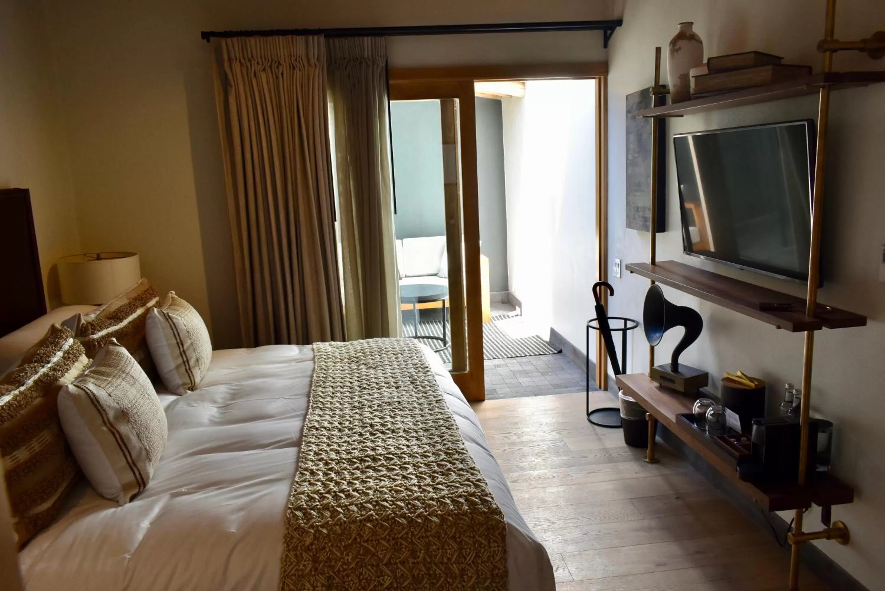 Patio, Bed in La Casa Rodavento