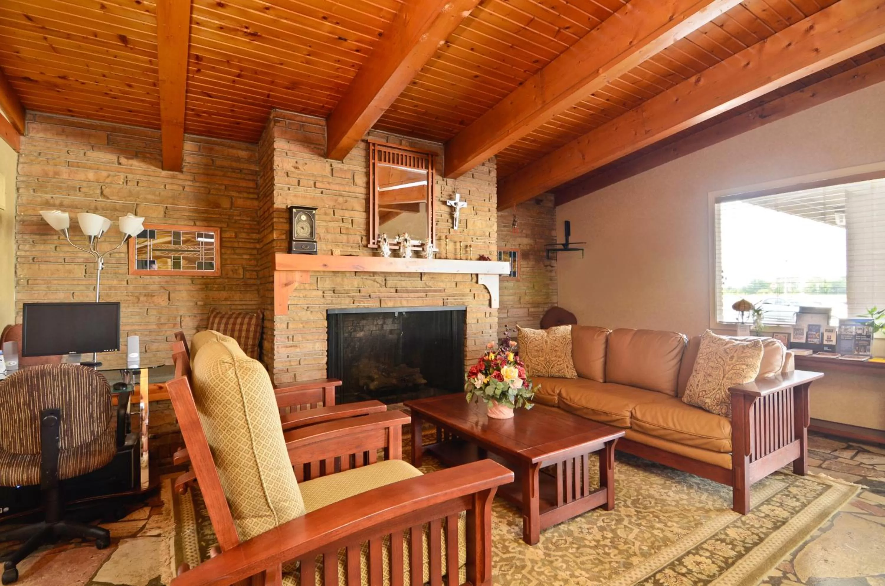 Americas Best Value Inn Iola