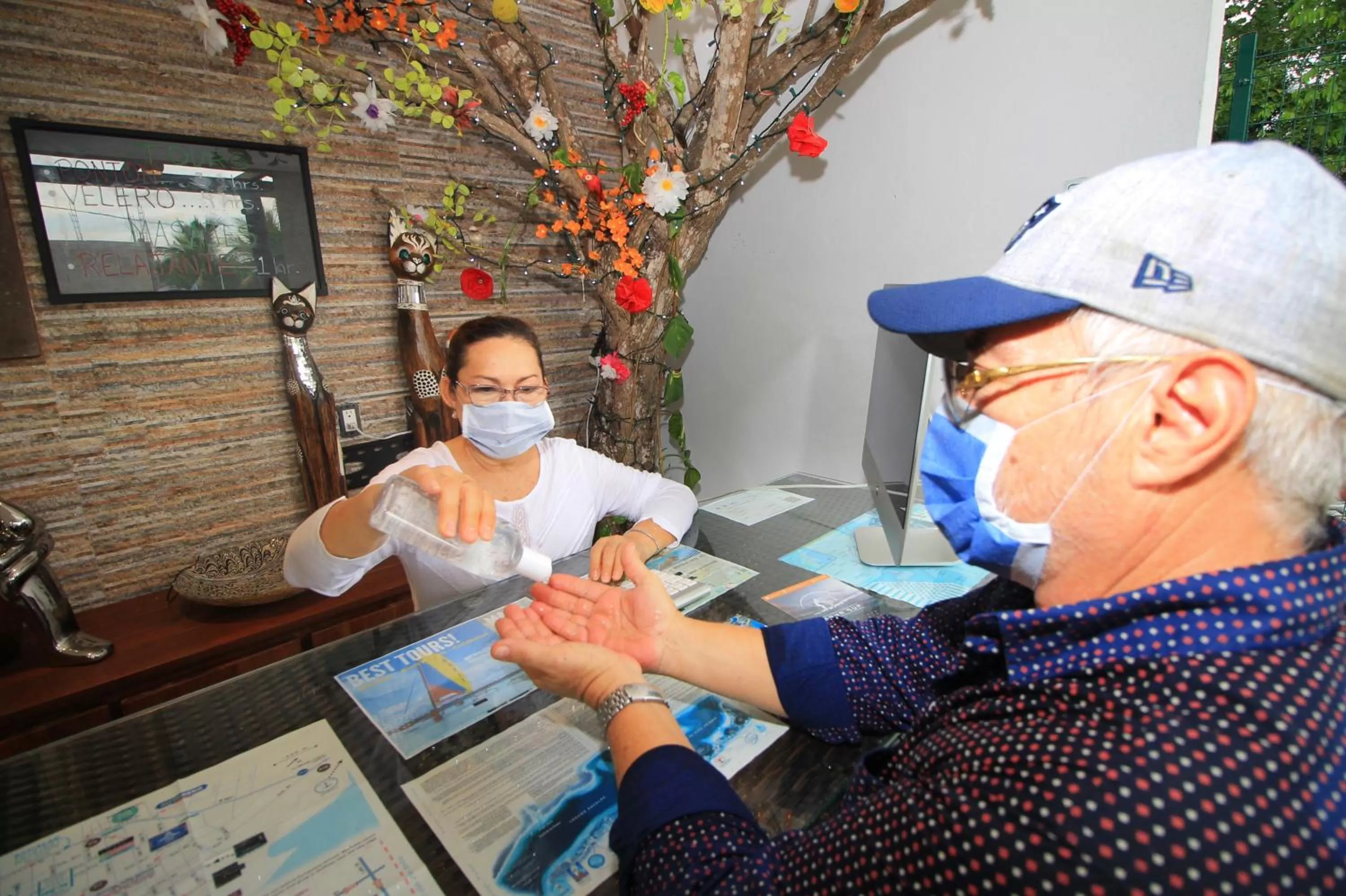 Lobby or reception in Hotel Pancho Villas Bacalar Vista a Laguna