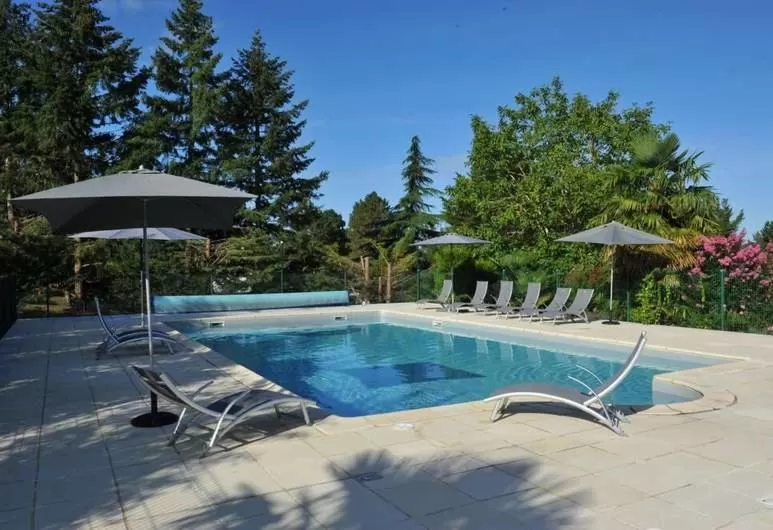 Swimming pool in Residence Croma