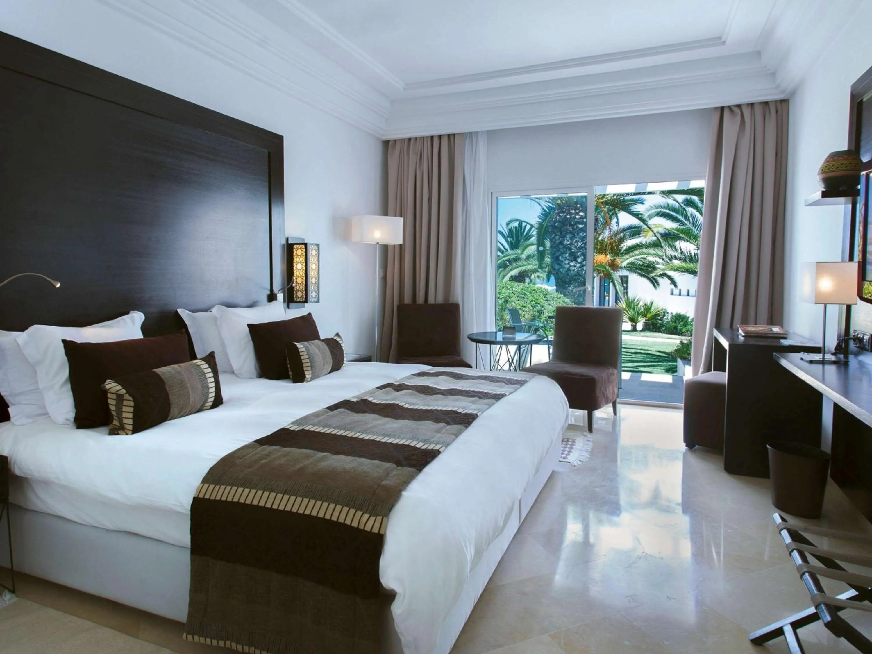 Photo of the whole room, Bed in Mövenpick Hotel Gammarth Tunis