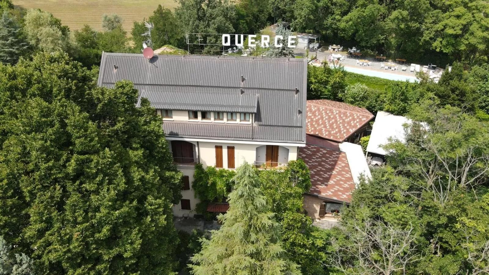 Bird's eye view in Le Querce Hotel