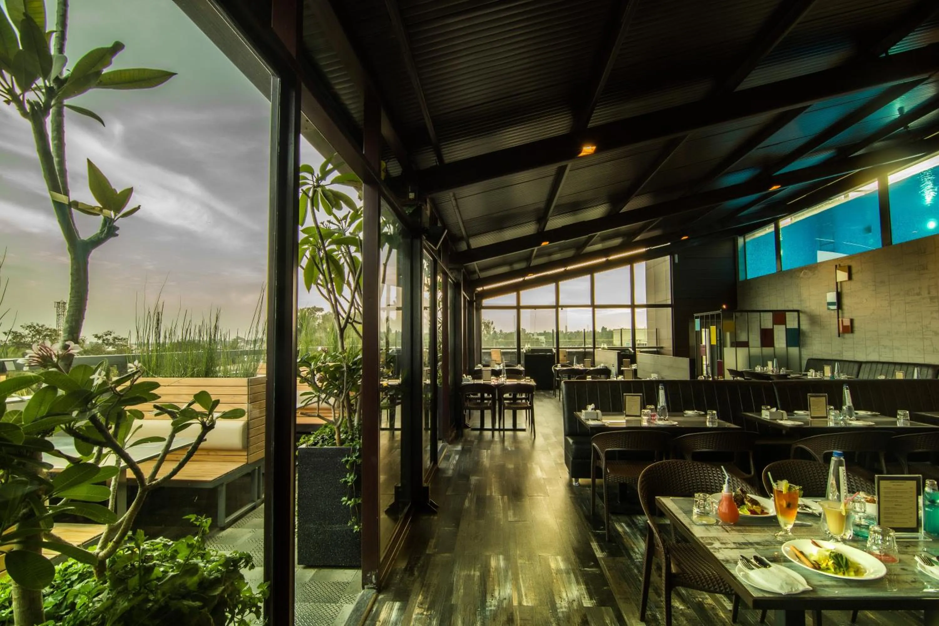 Restaurant/places to eat in Roopa Elite